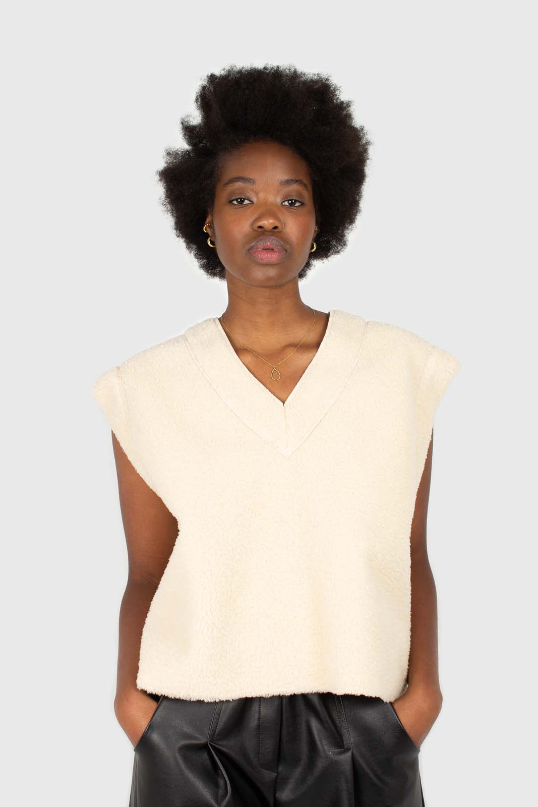 Ivory teddy oversized gilet_5