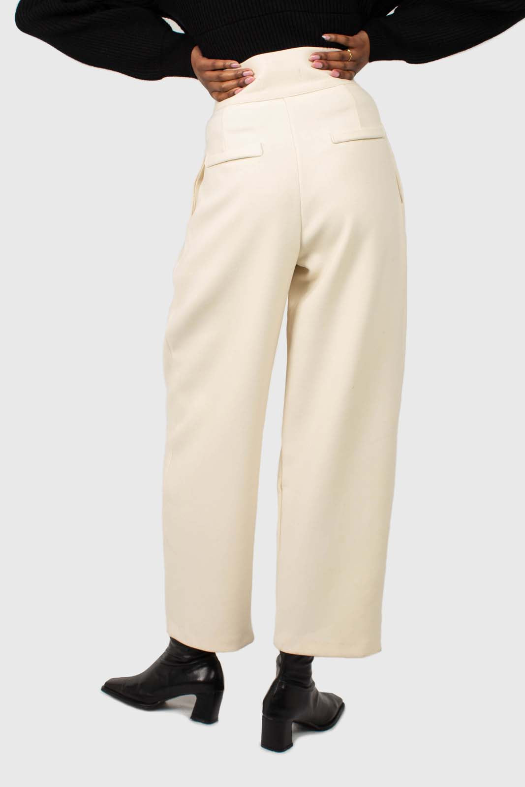 Cream double side button loose fit trousers_5