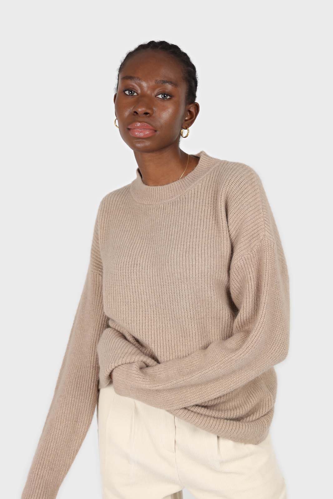 Beige wool blend belted oversized jumper_2