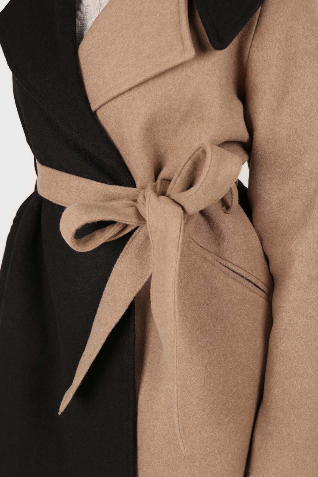 Beige and black wool blend contrast panel belted coat_5