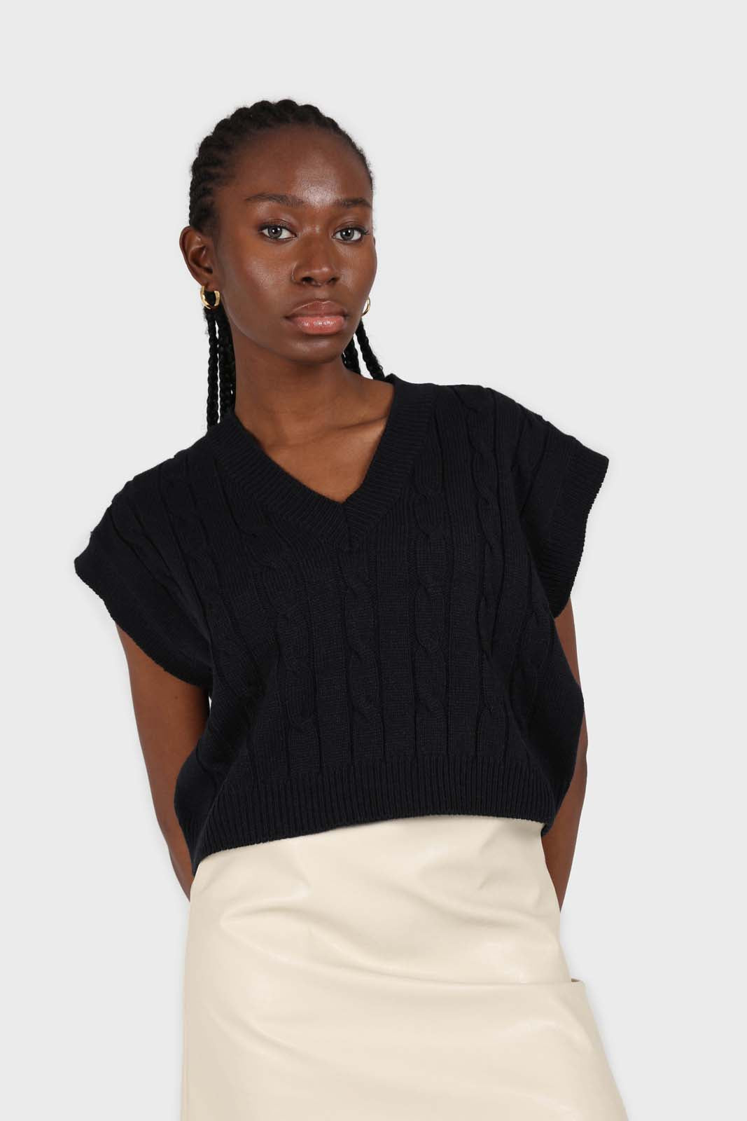 Navy cableknit knit vest_5