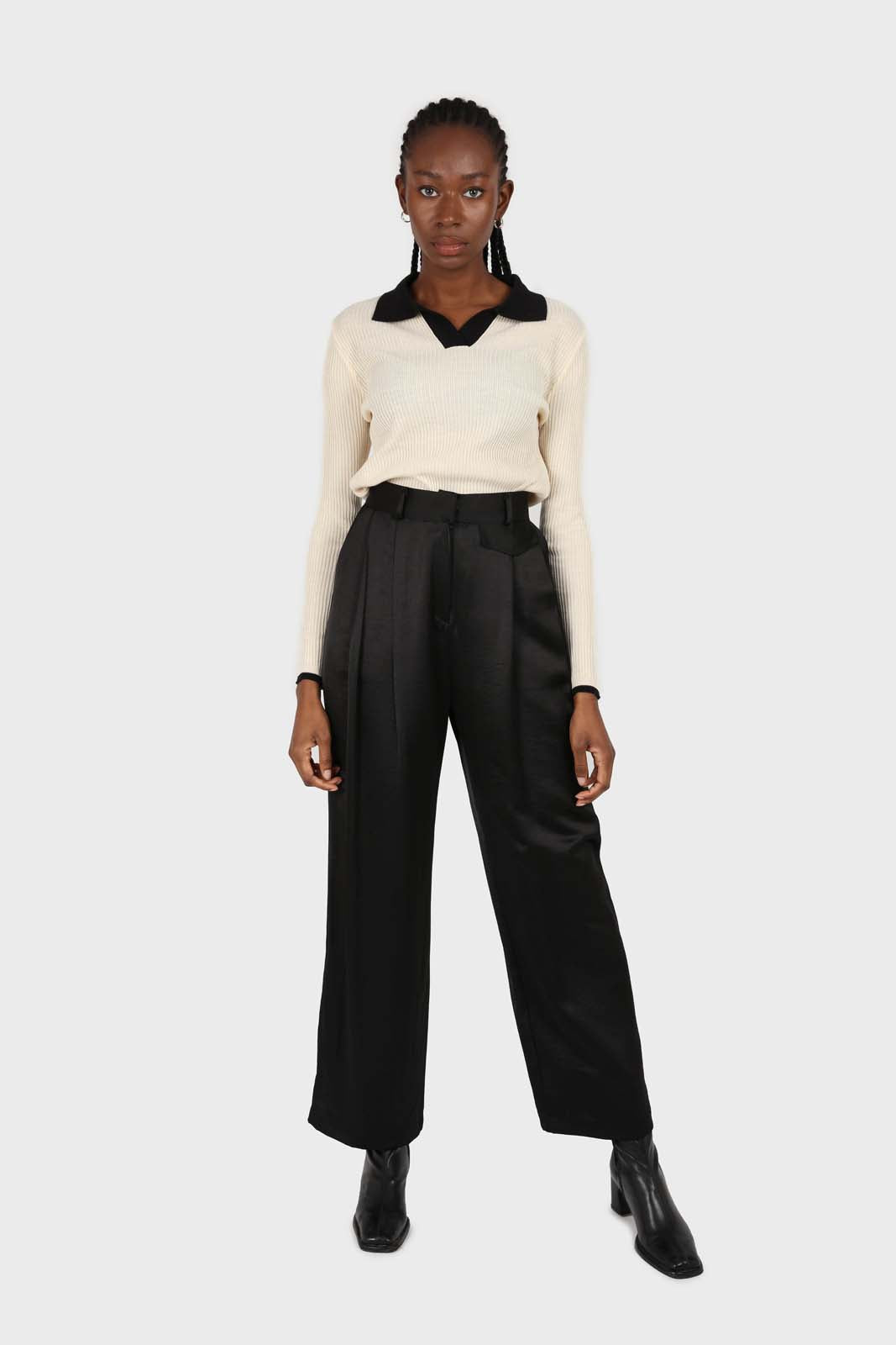 Ivory and black contrast collar knit top_4