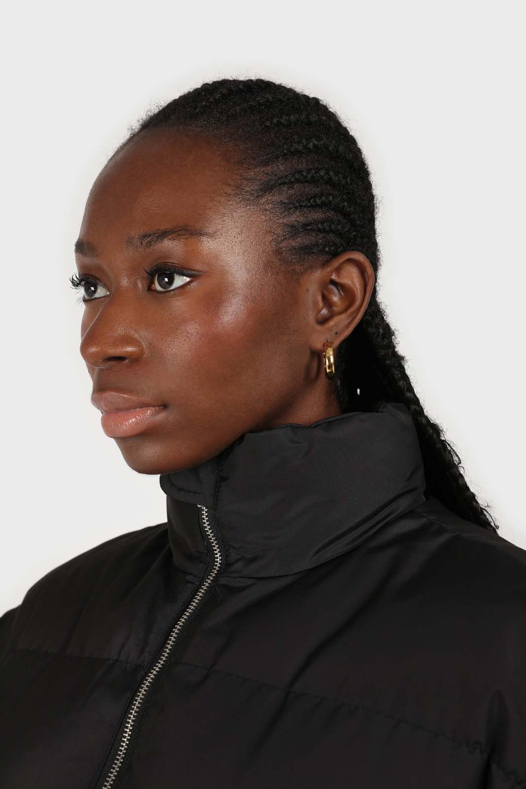 Black quilted zip up gilet_16