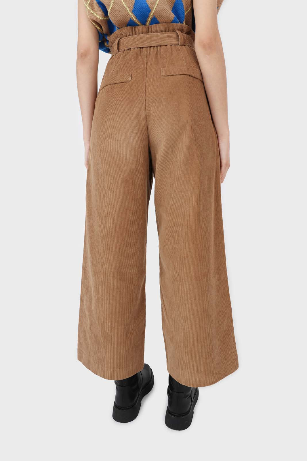 Beige micro corduroy belted loose fit trousers_3