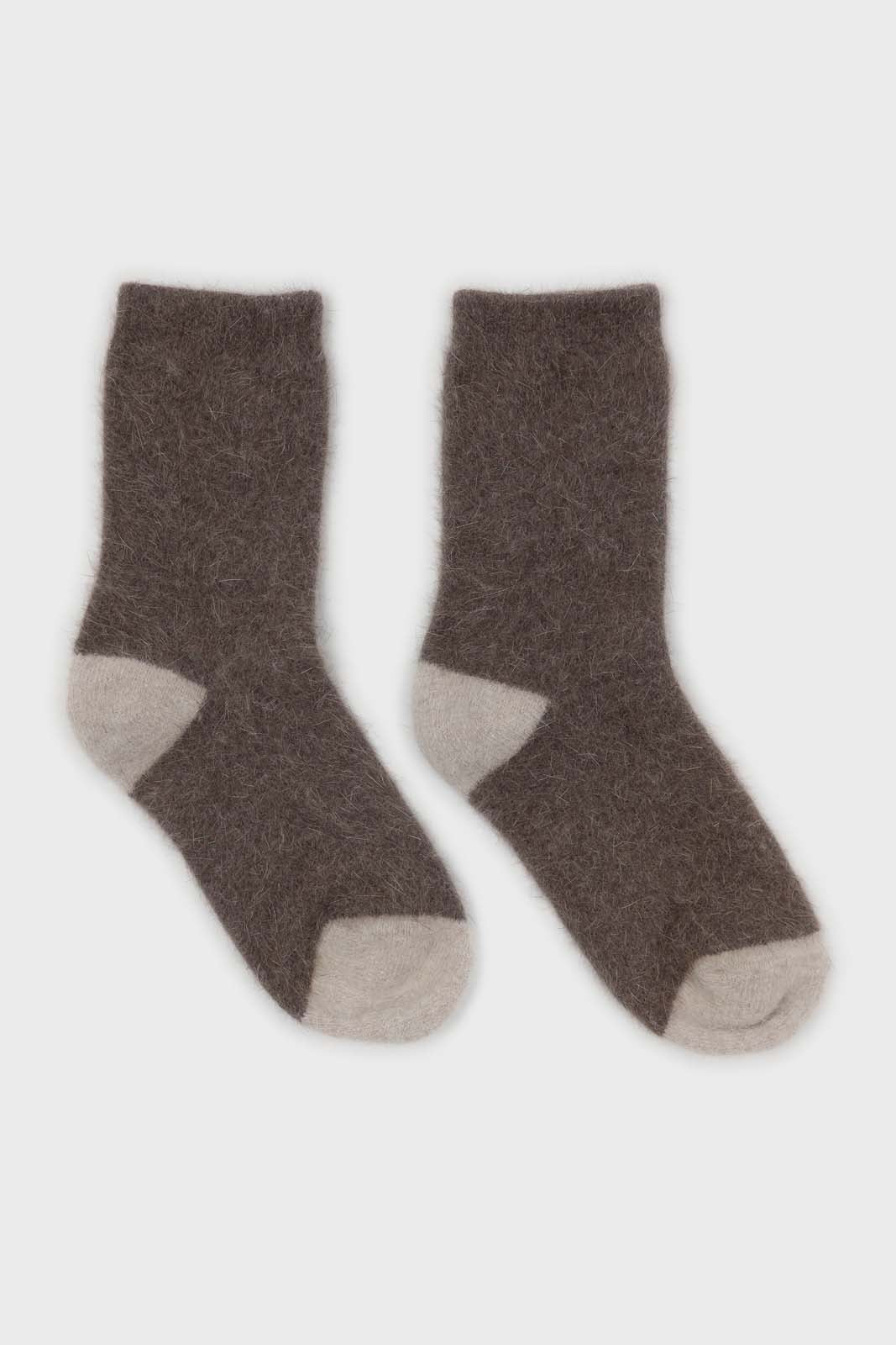 Brown and beige furry color block angora socks_2