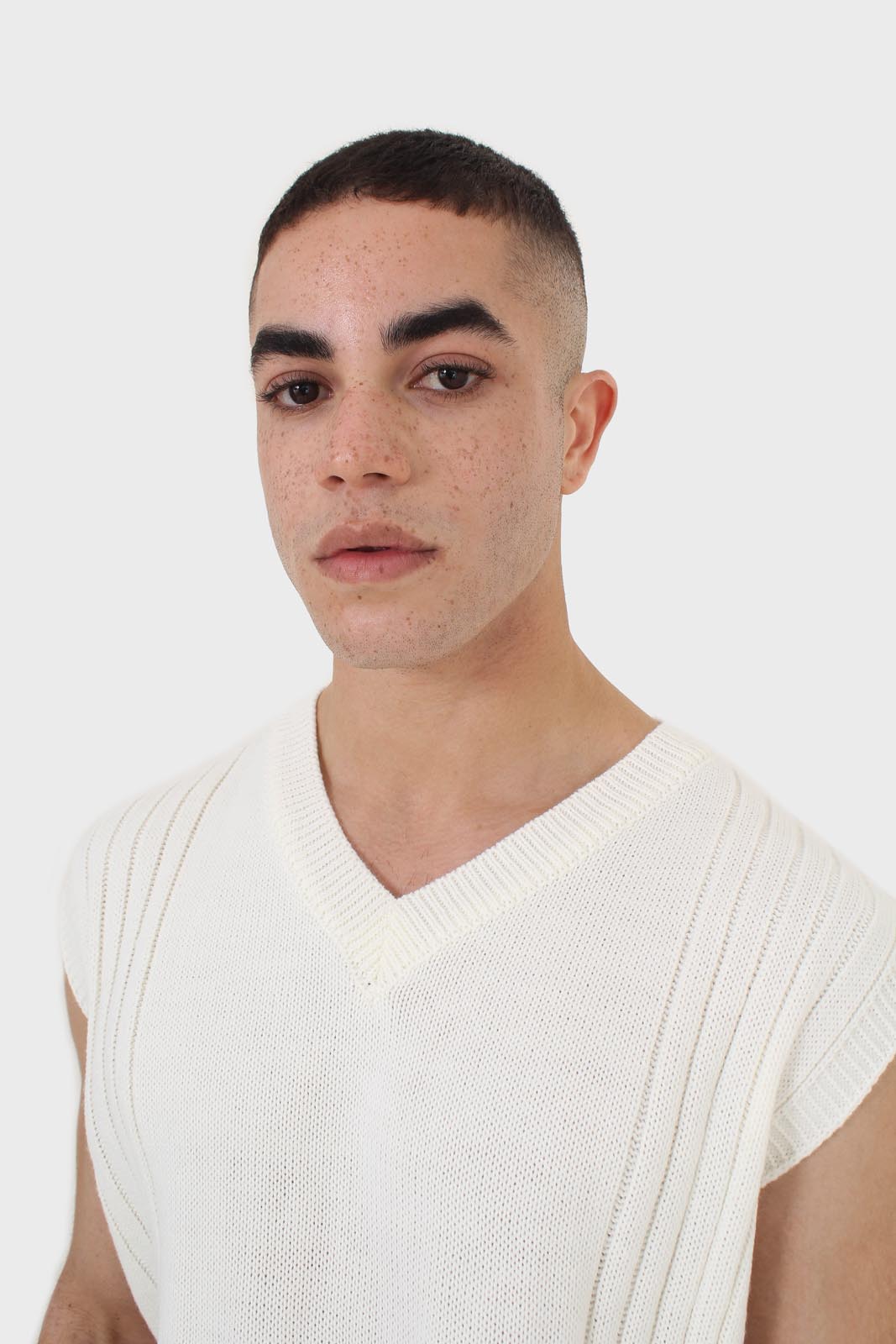 Ivory hi-low hem knit vest_3