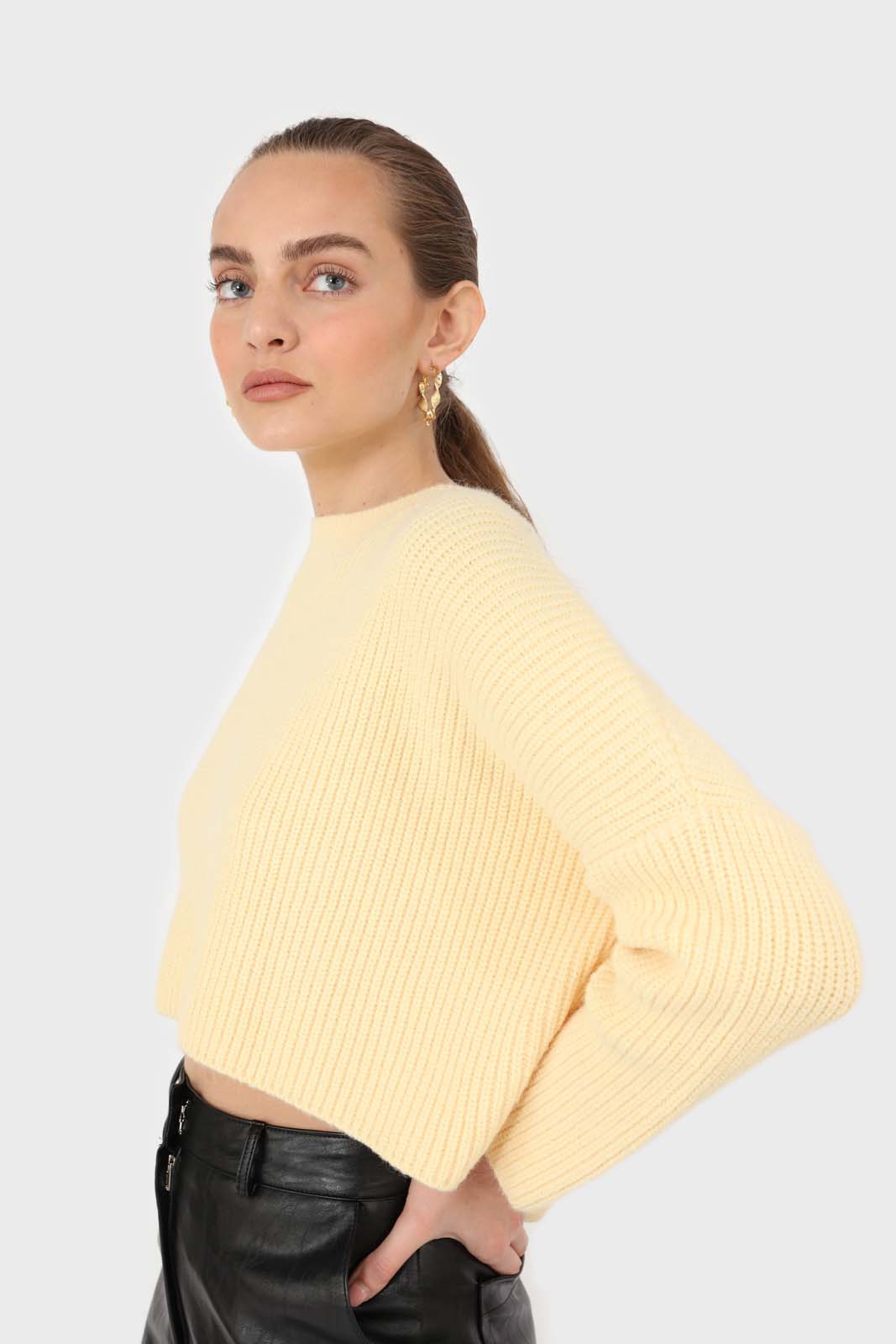 Pale yellow cross back crop front jumper_6