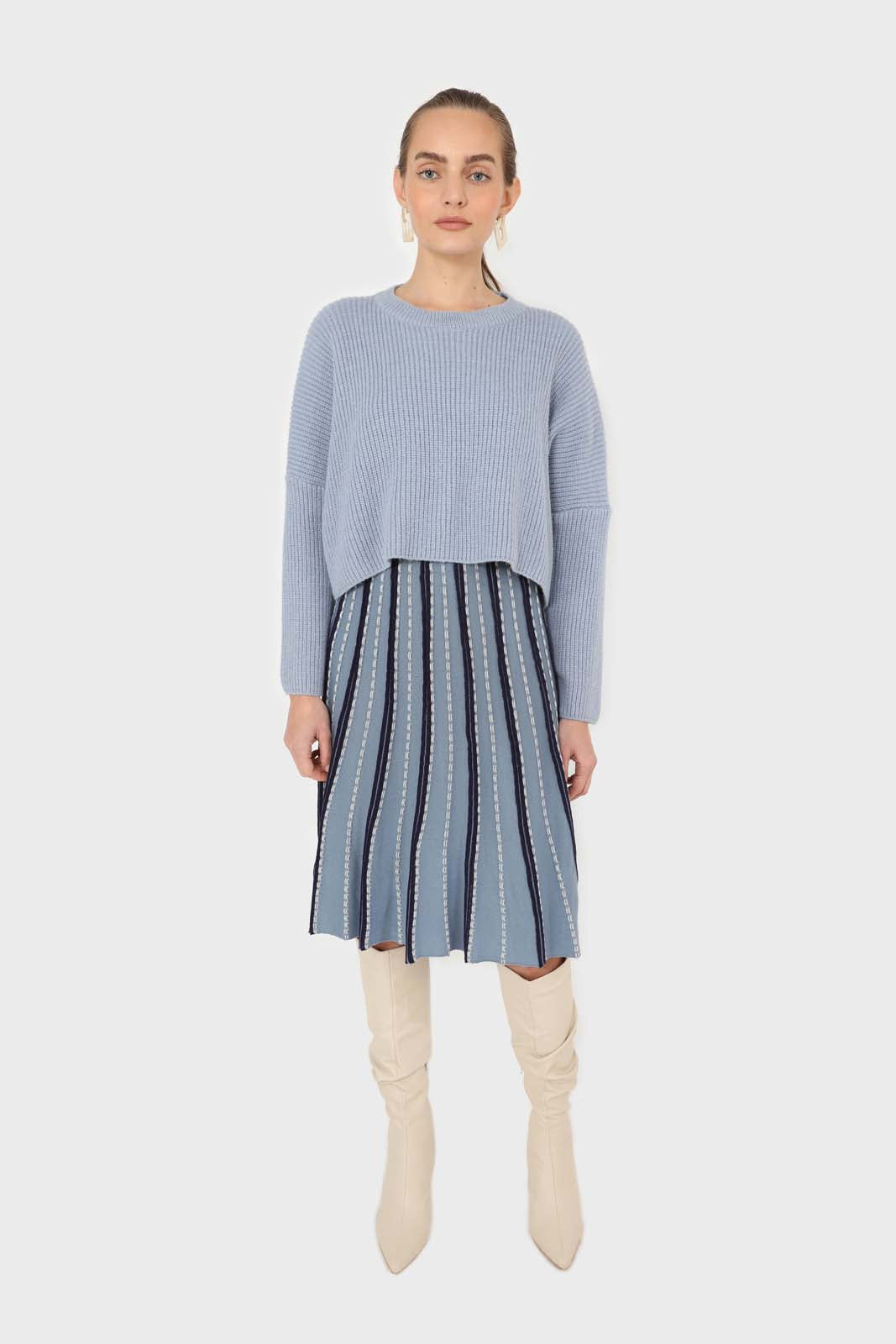 Light blue cross back crop front jumper_5