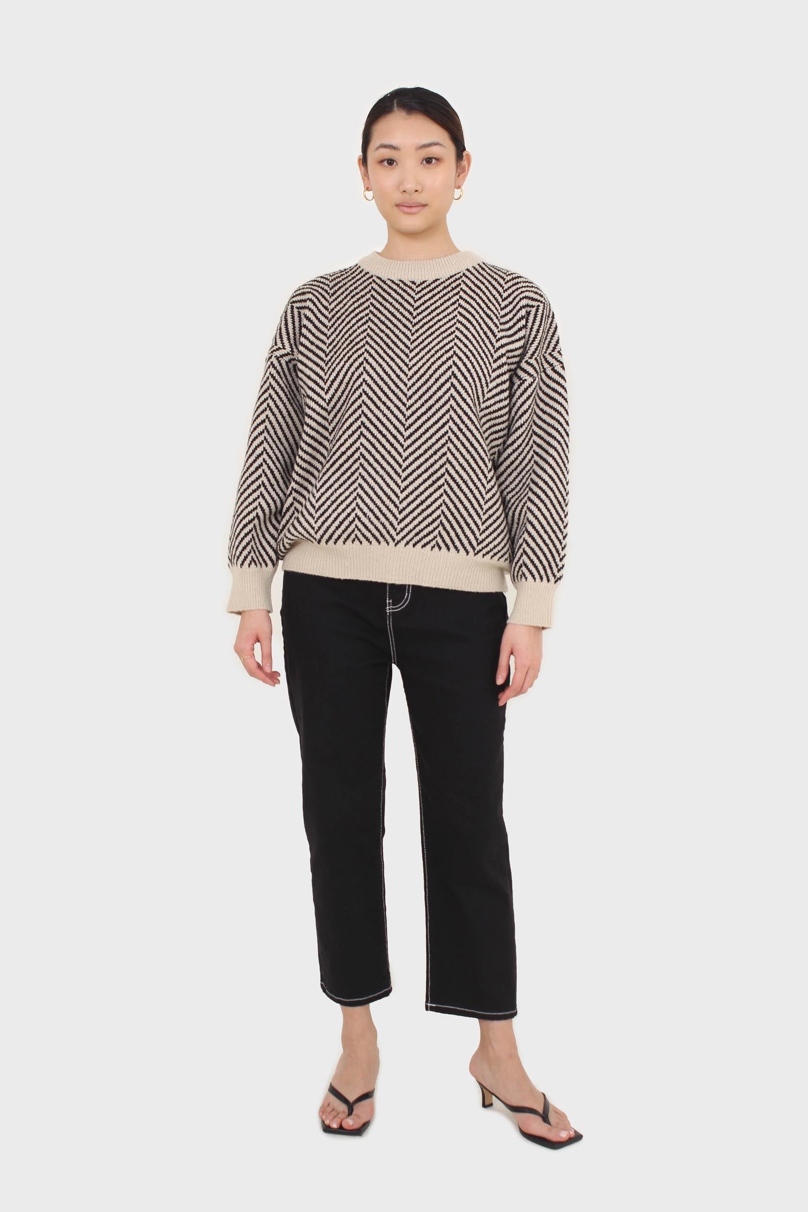 Ivory and black herringbone jumper_4