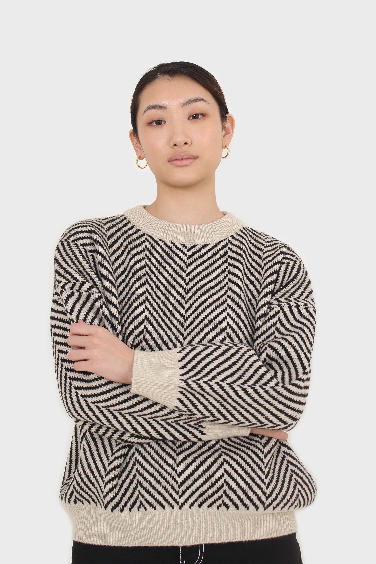 Ivory and black herringbone jumper_3