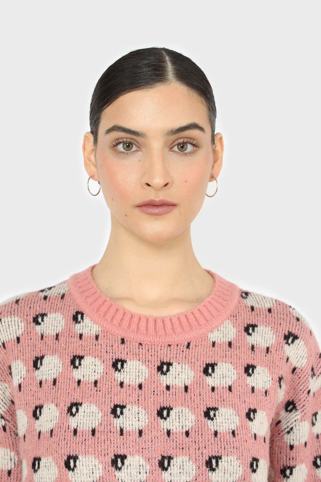 Pink intarsia sheep crew neck jumper_8