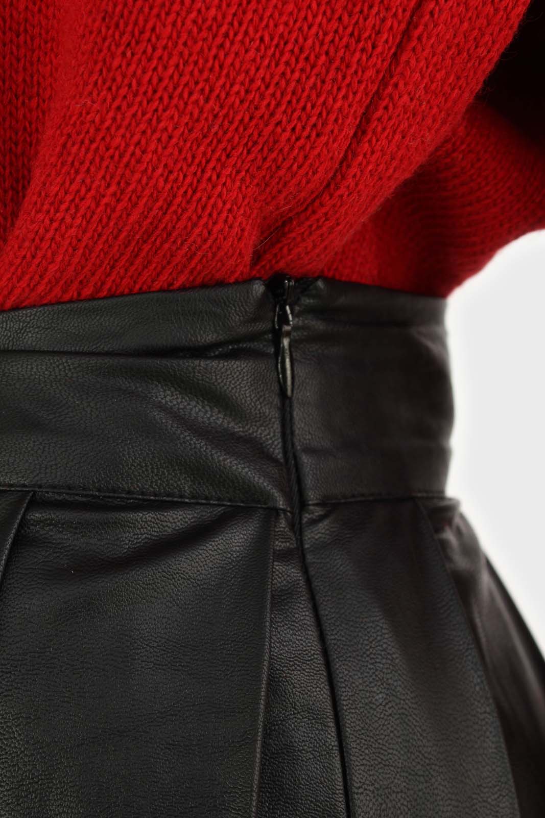 Black vegan leather large pleated mini skirt_6
