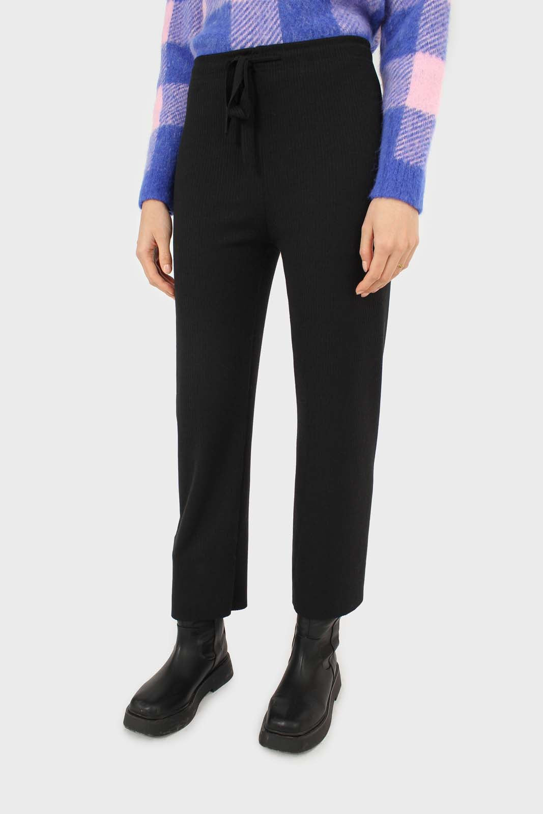 Black ribbed loose fit knit trousers_1