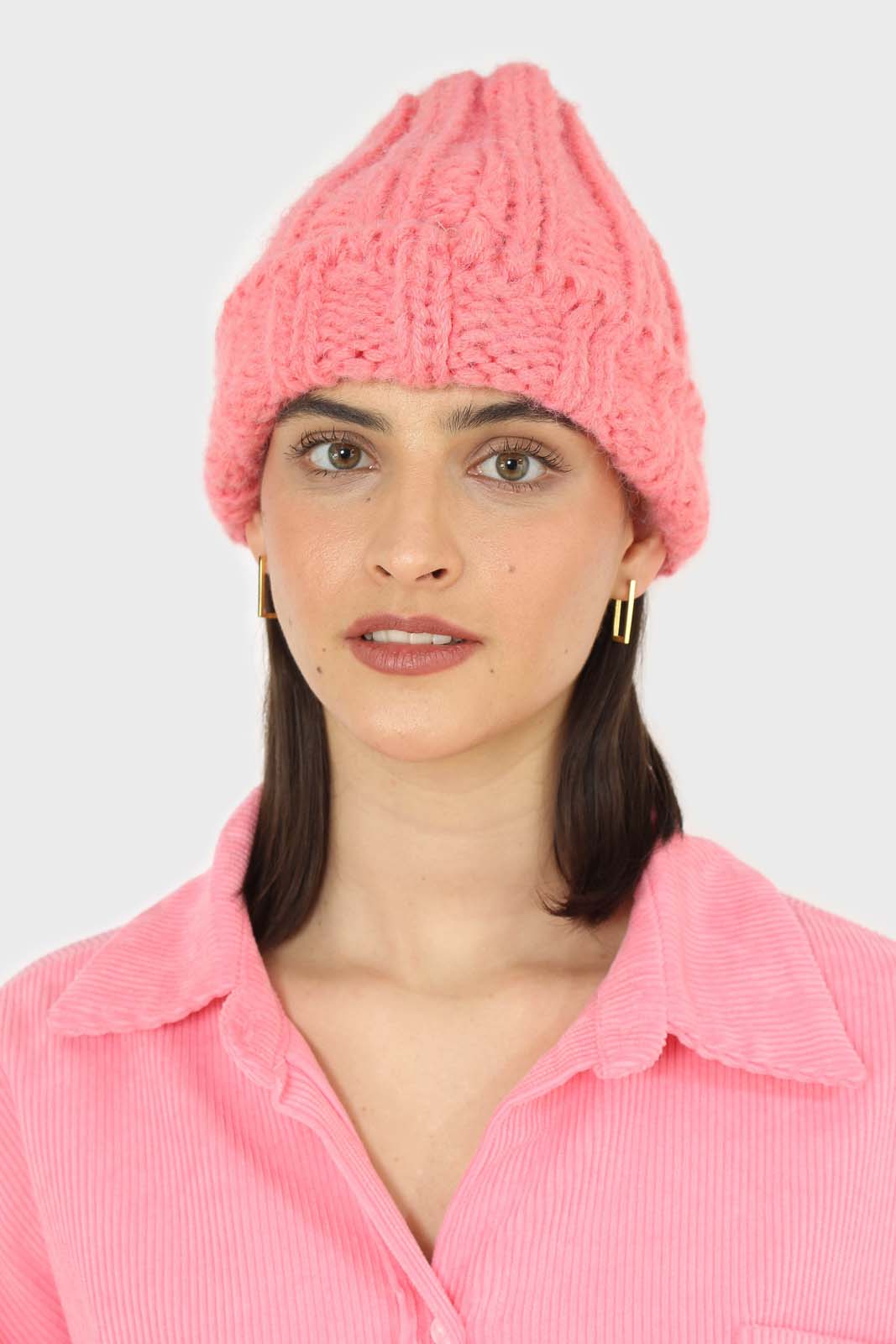 Pink large ribbed wool beanie hat_1