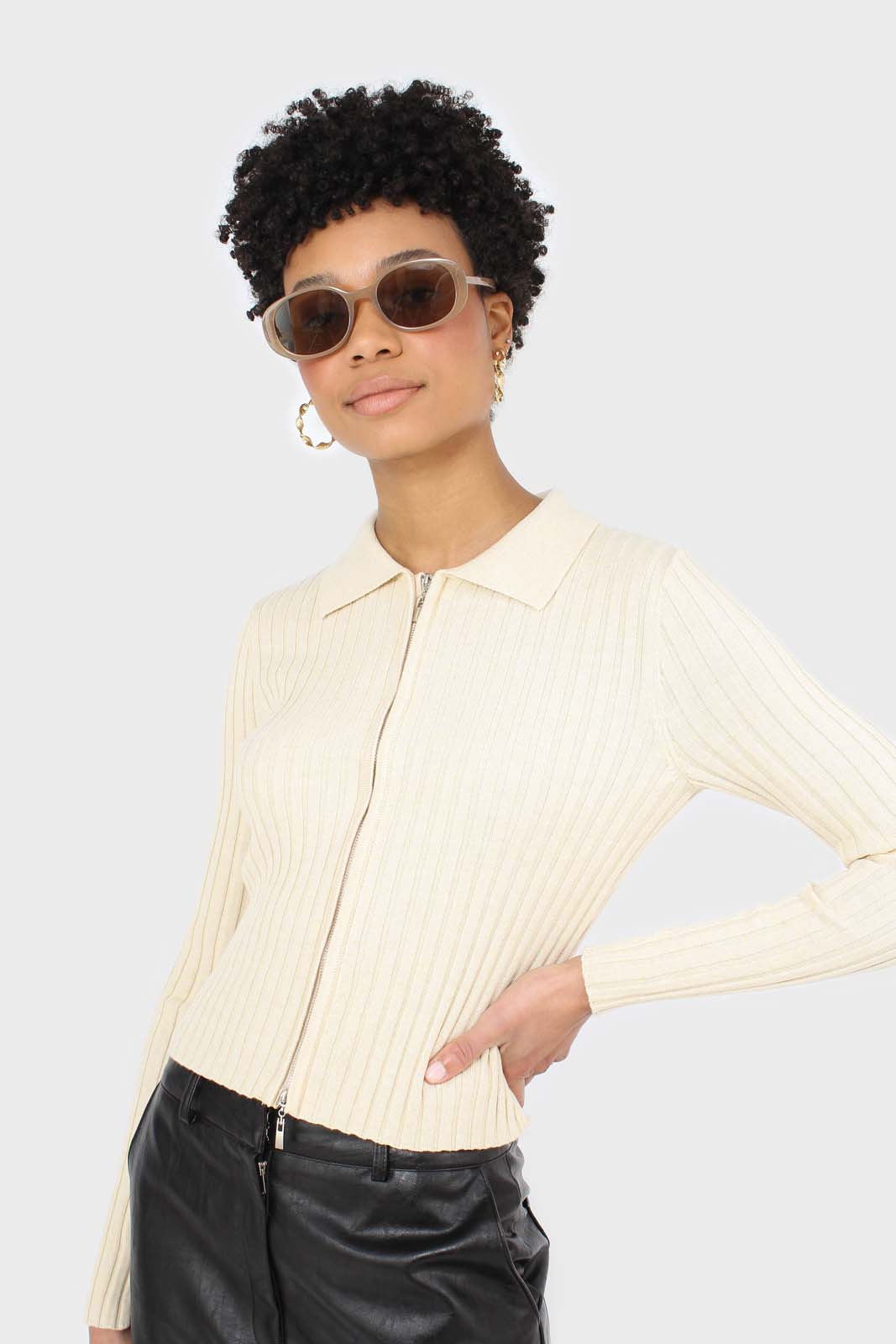 Light beige zip up fitted knit top_7