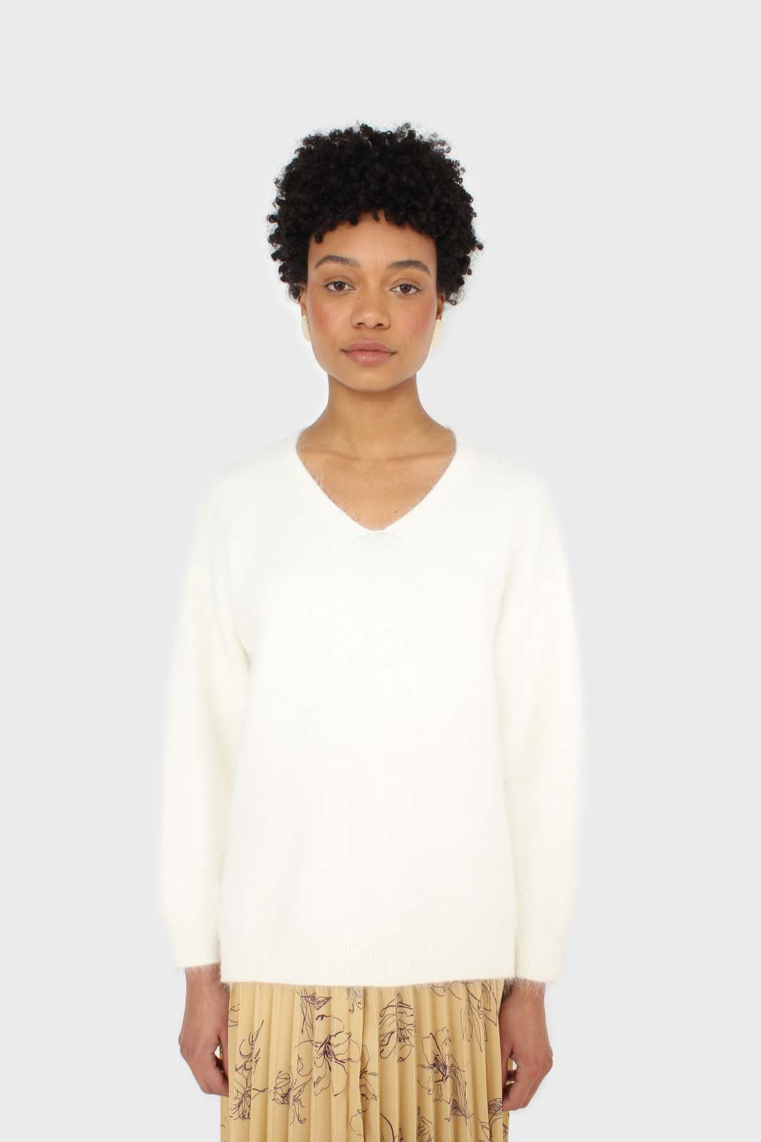 Ivory side slit V neck angora jumper_6