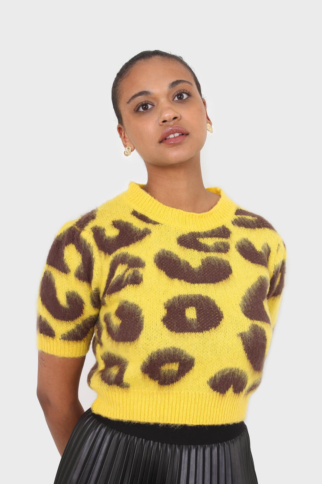 Yellow and brown brushed leopard knit tee_1