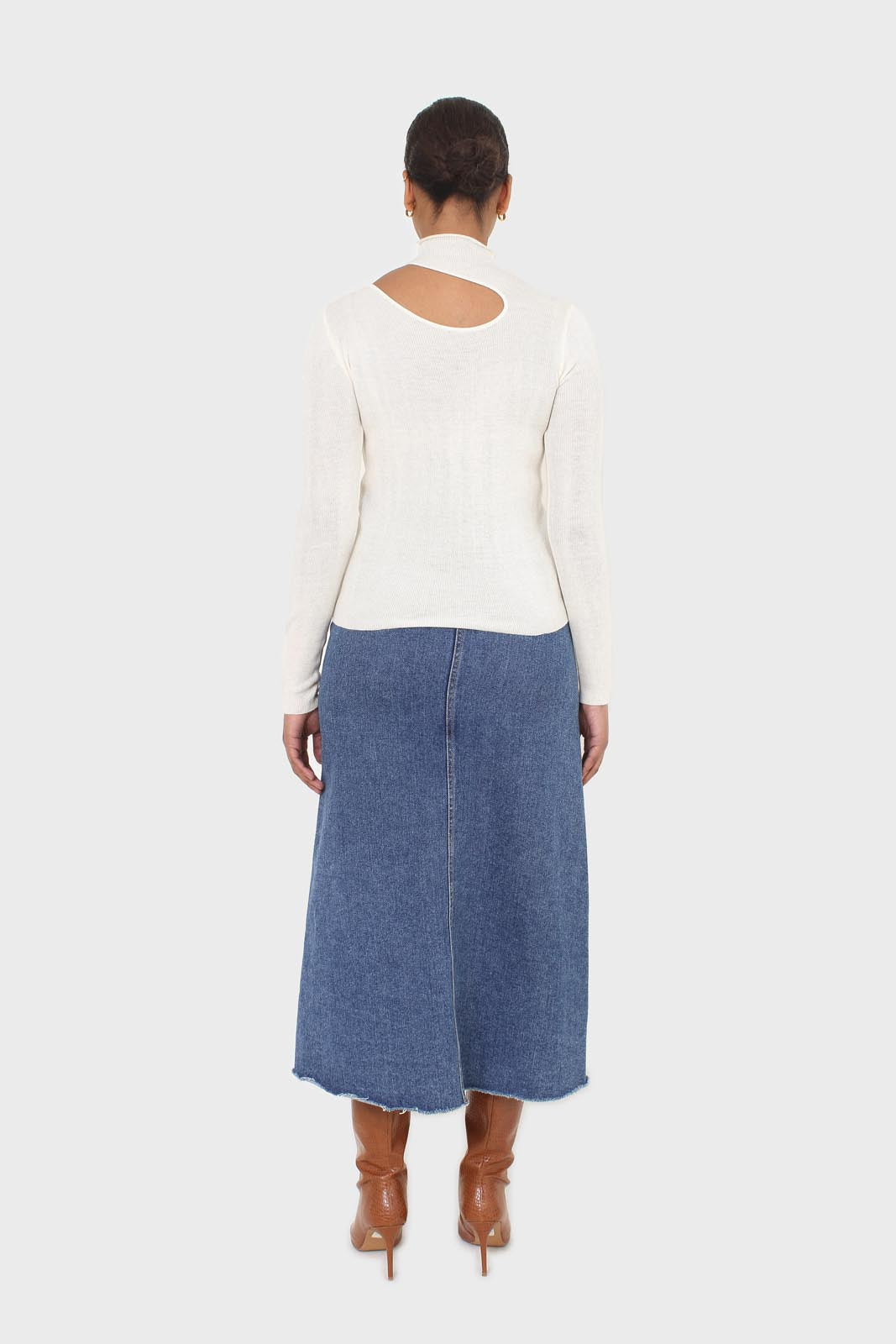Ivory large cut out fitted knit turtleneck_3