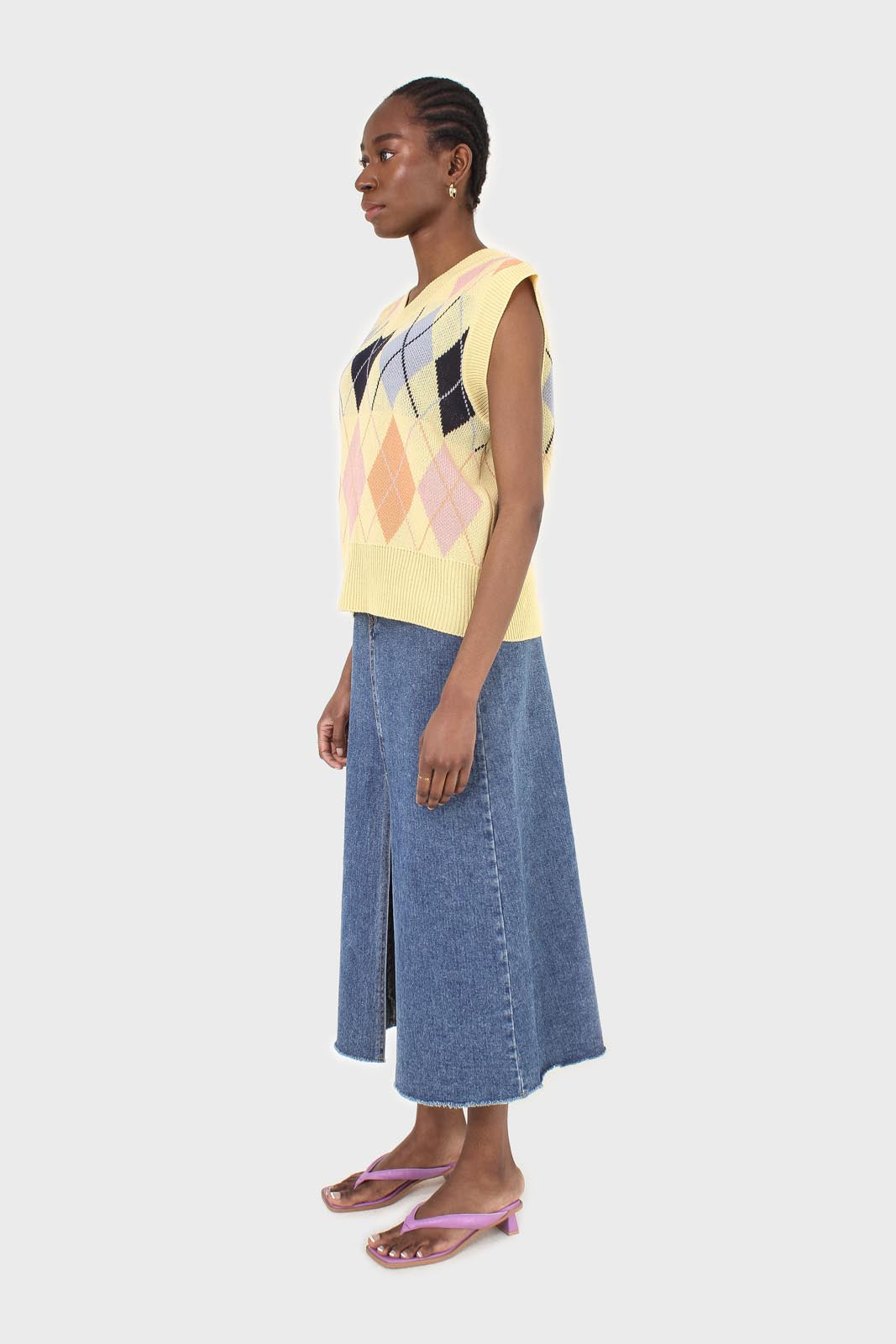 Yellow and pastel multicoloured argyle sweater vest_5