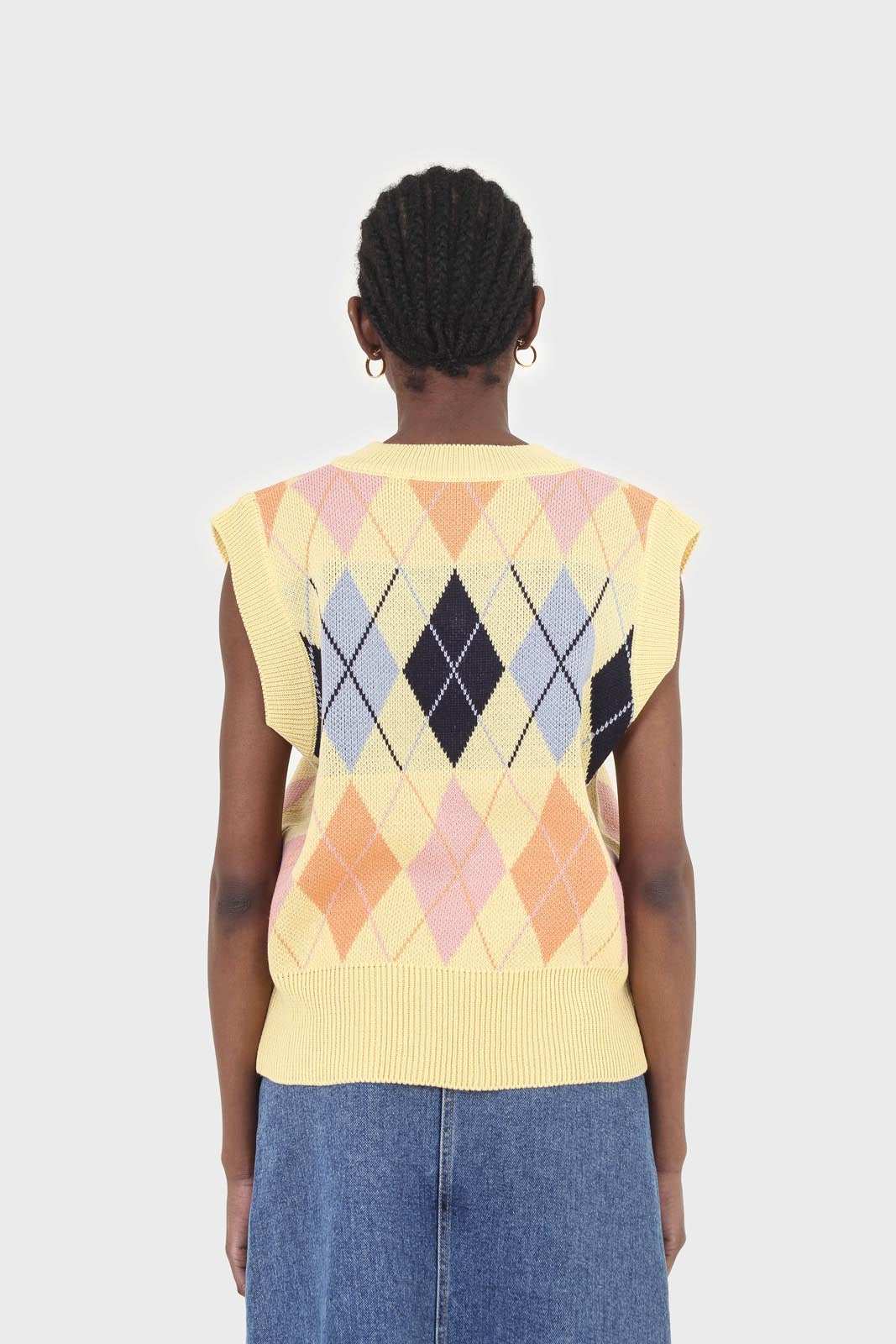 Yellow and pastel multicoloured argyle sweater vest_7