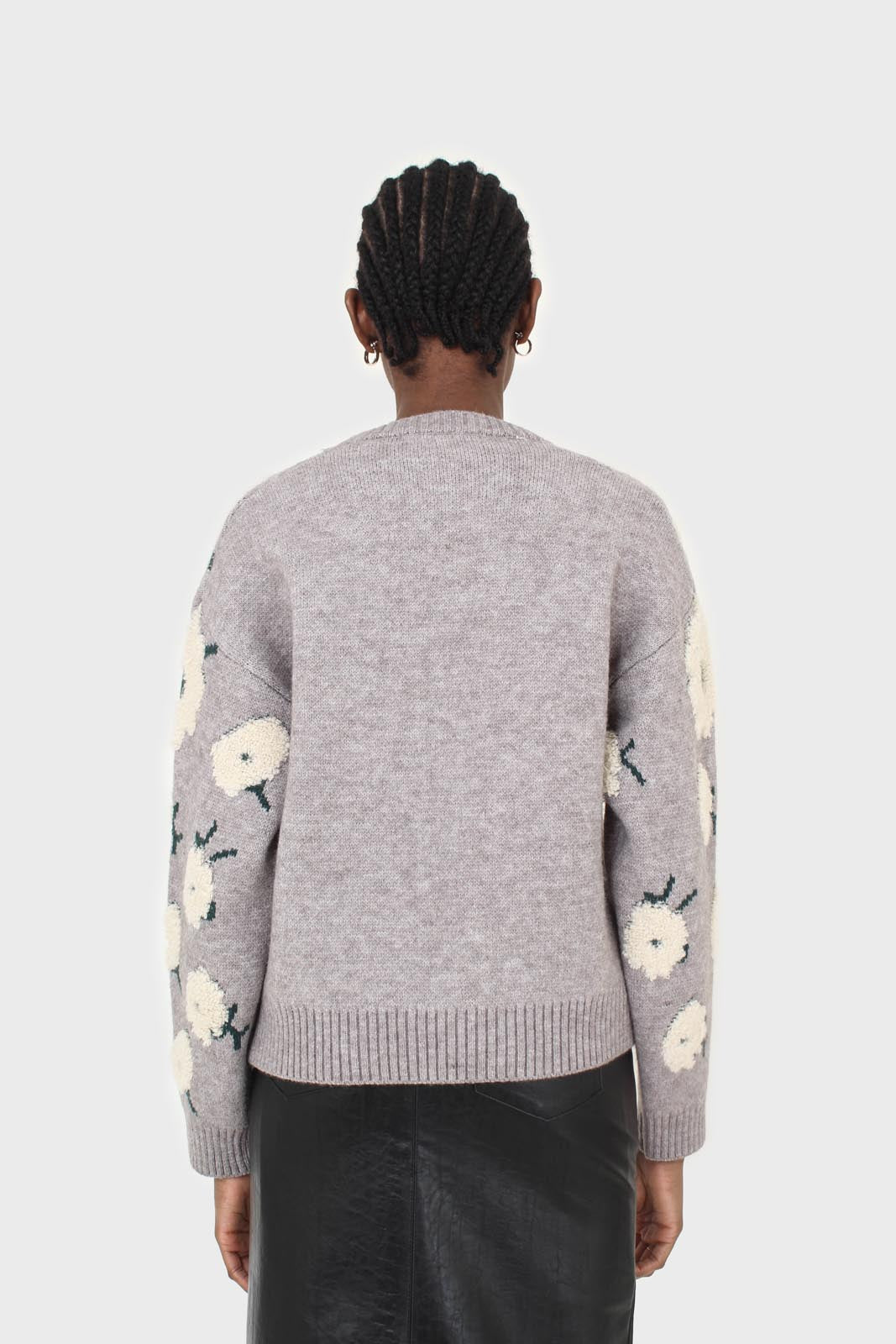Grey and white floral crew neck jumper_10