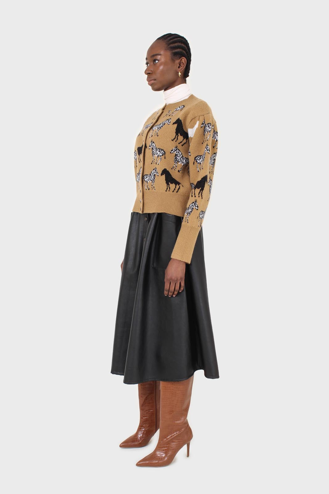 Beige zebra metal button puff sleeved cardigan_4