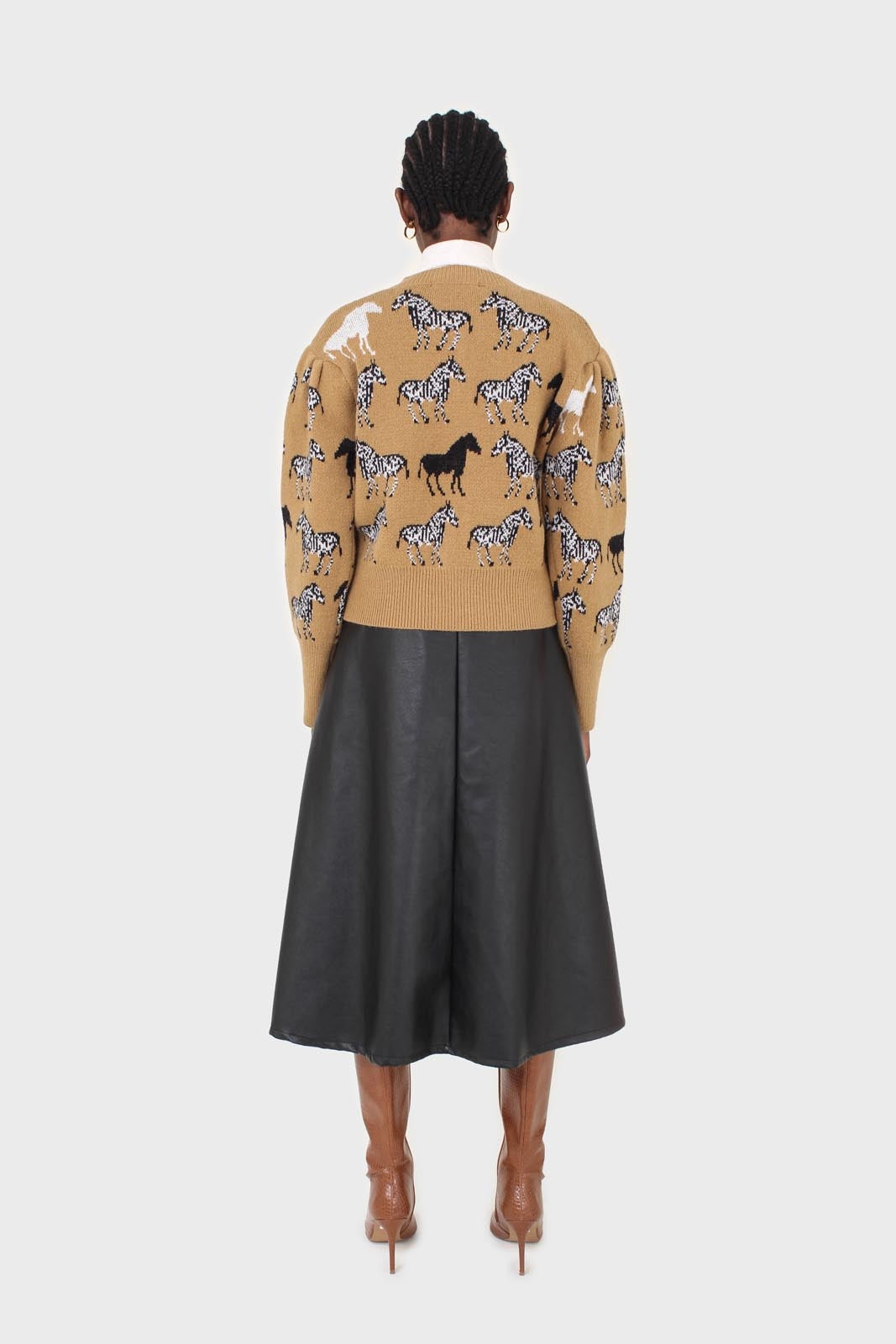 Beige zebra metal button puff sleeved cardigan_5