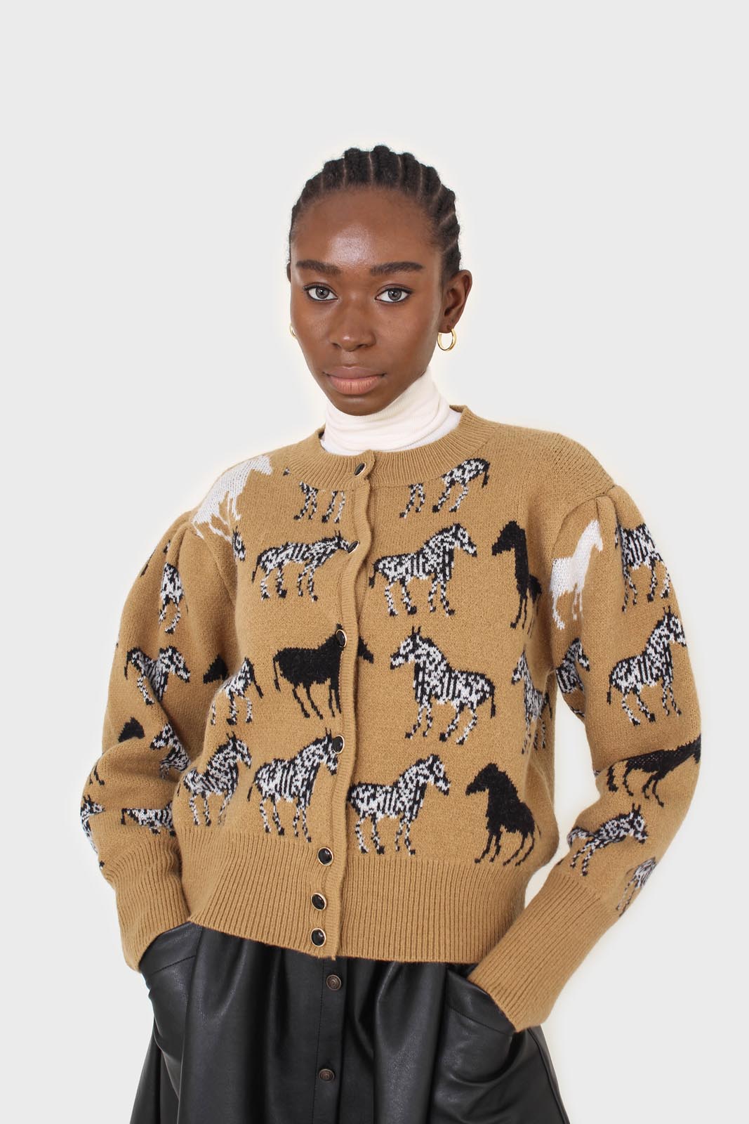 Beige zebra metal button puff sleeved cardigan_7