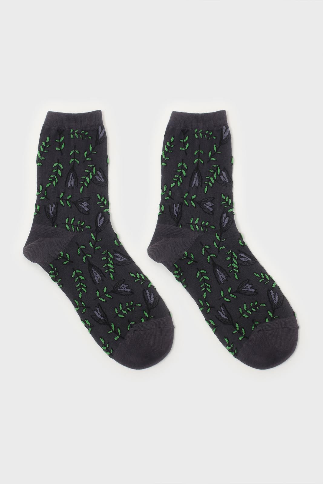 Charcoal botanical socks_3