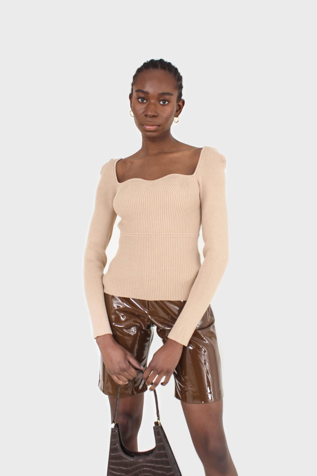 Beige wave neck bodice fitted knit top_1