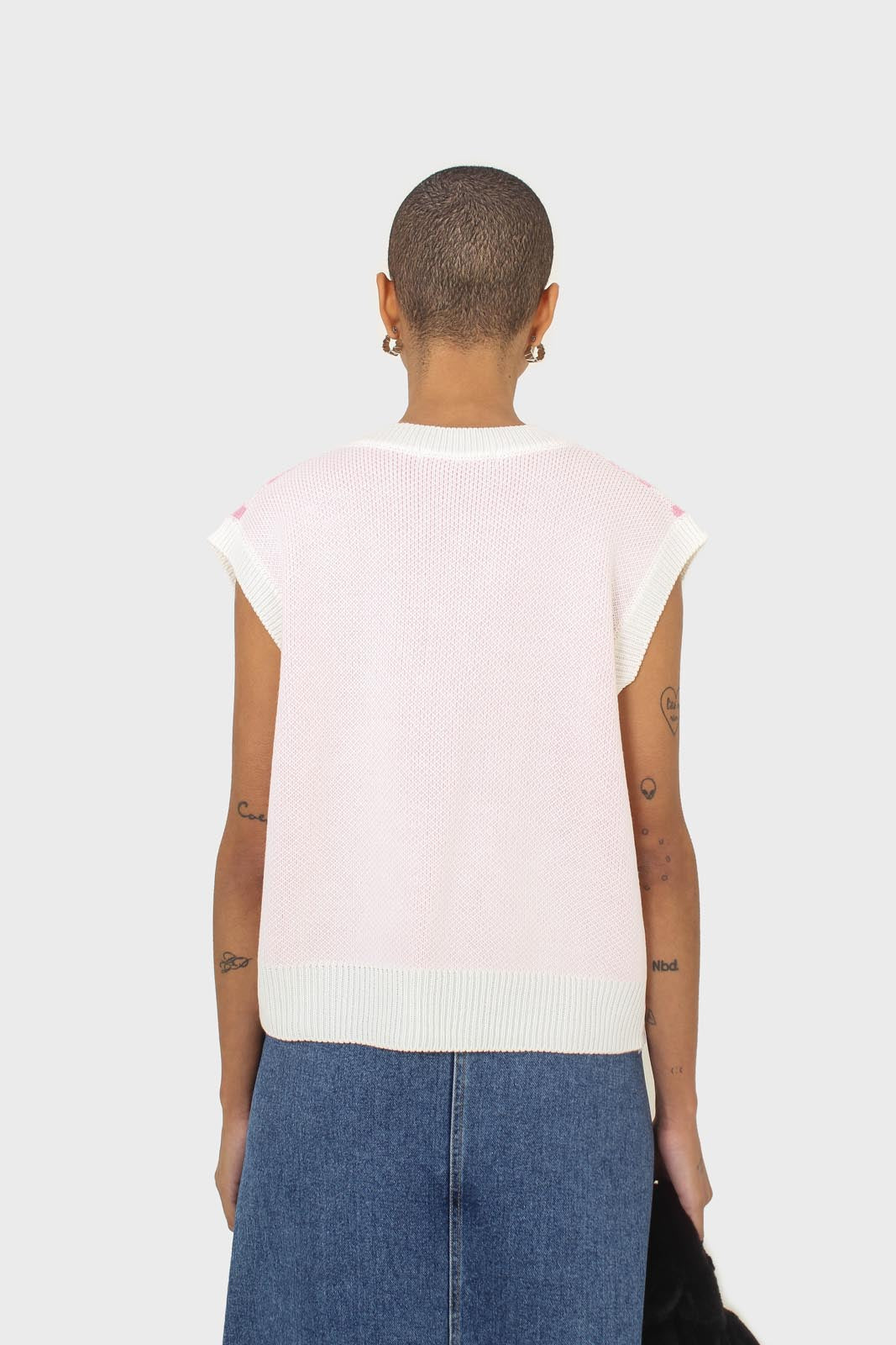 Ivory and pink argyle knit vest_5