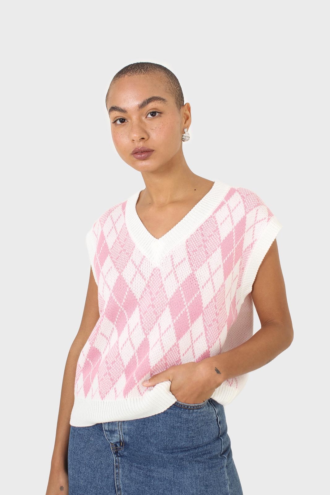 Ivory and pink argyle knit vest_1