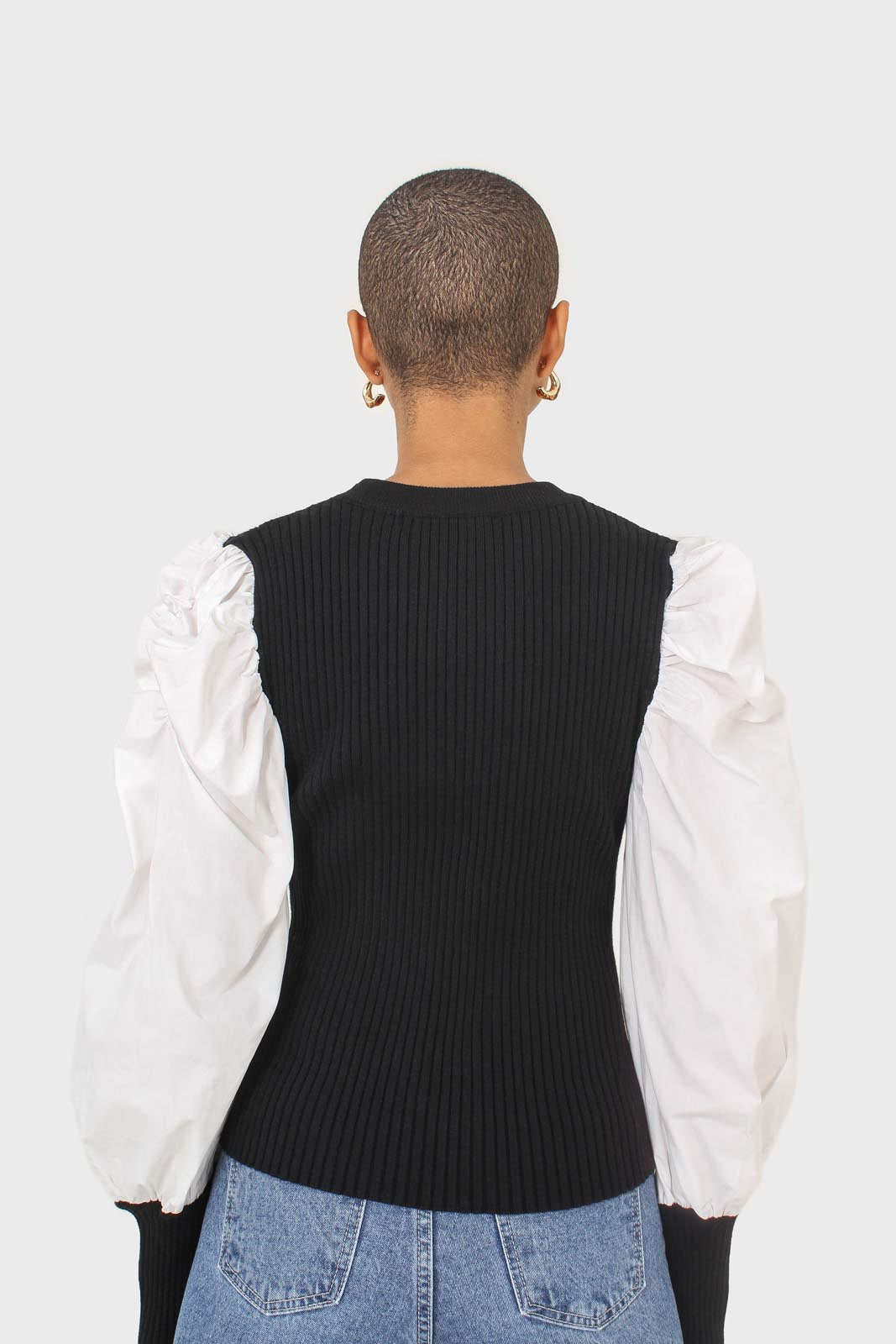 Black knit and white contrast puff sleeved top_2