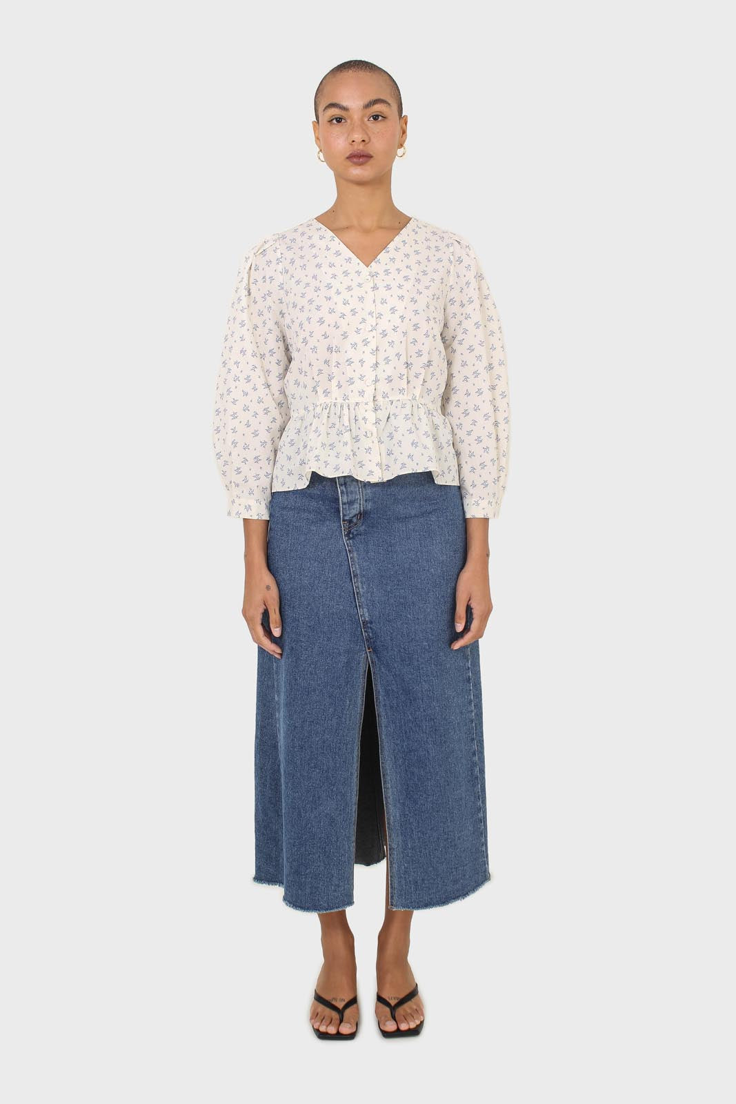 Ivory and blue floral print cotton blouse_2