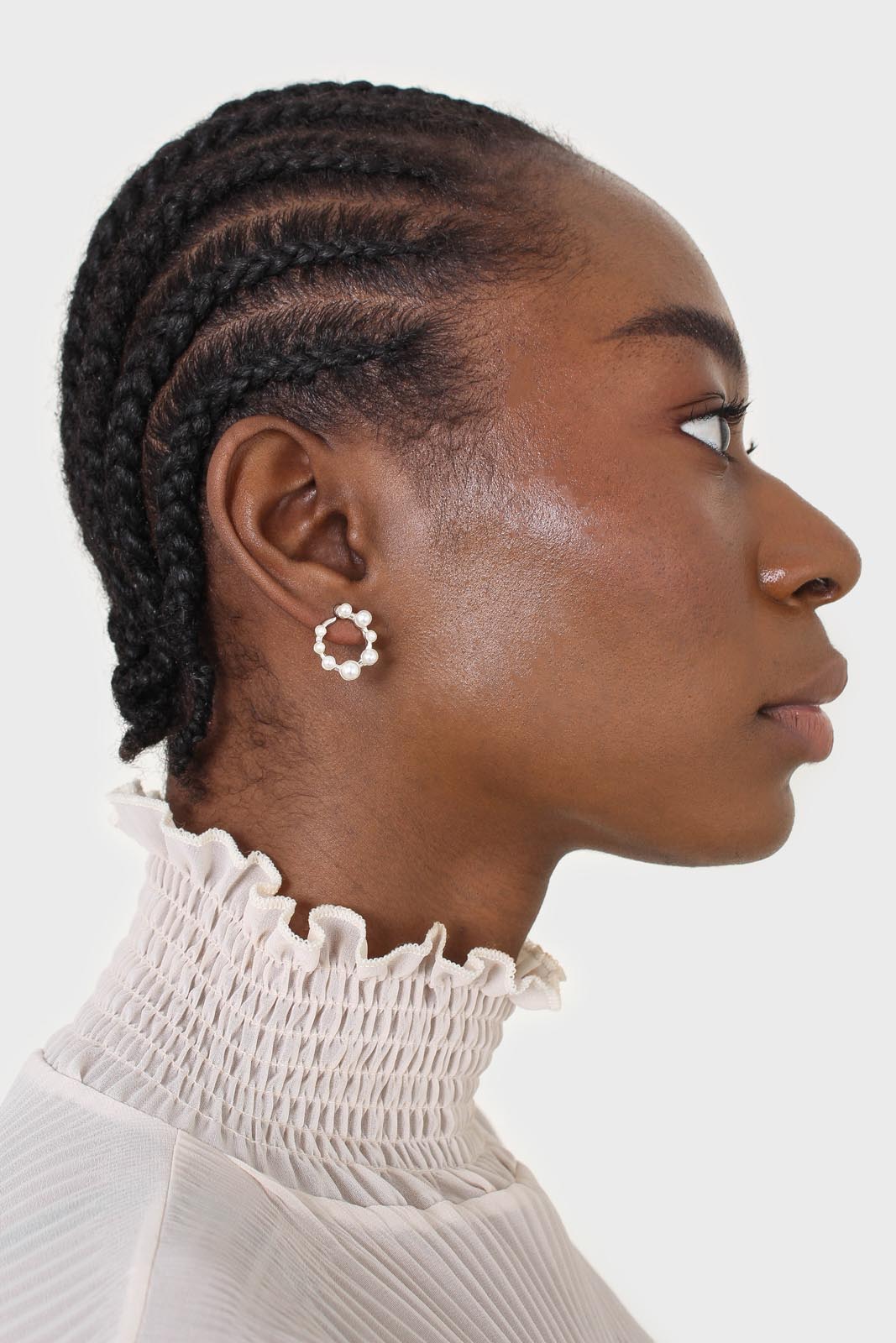 Silver dot pearls earrings_5