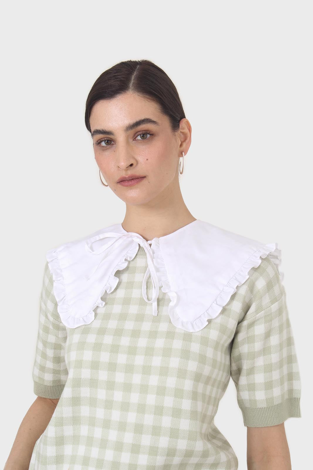 Ivory frilly detachable collar_3