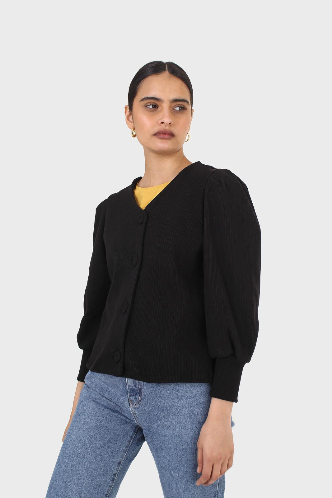 Black and ivory detachable lace collar cardigan_10