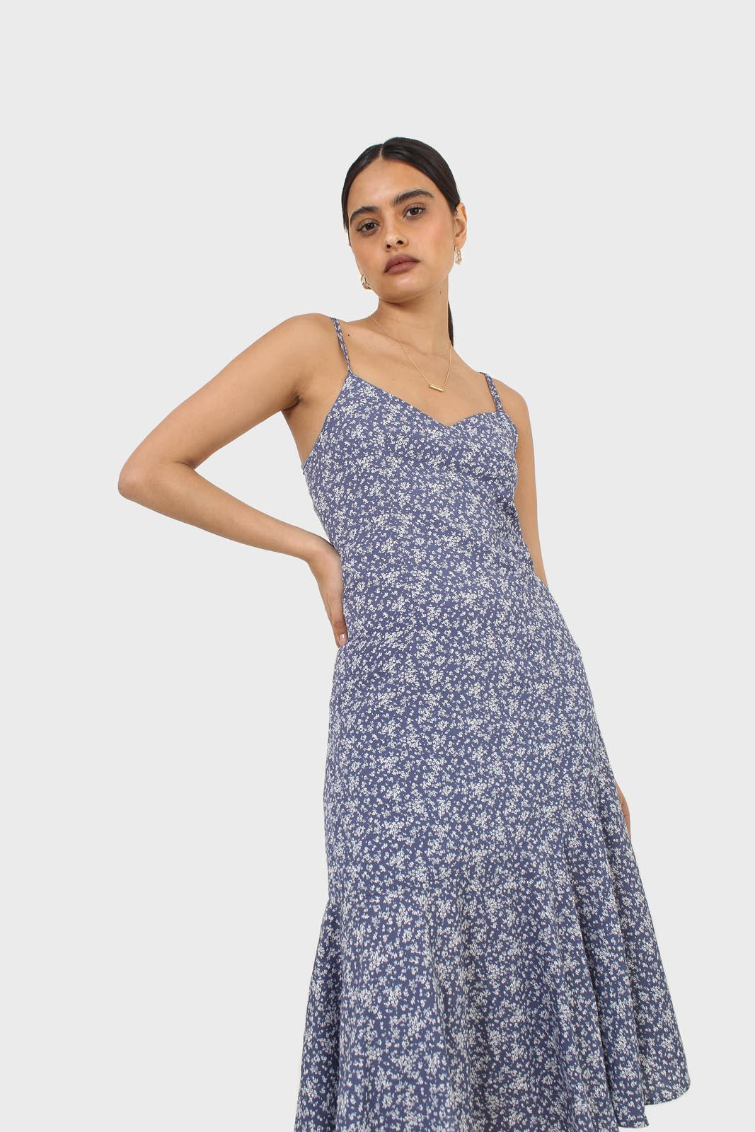 Blue floral spaghetti strap midi dress_6