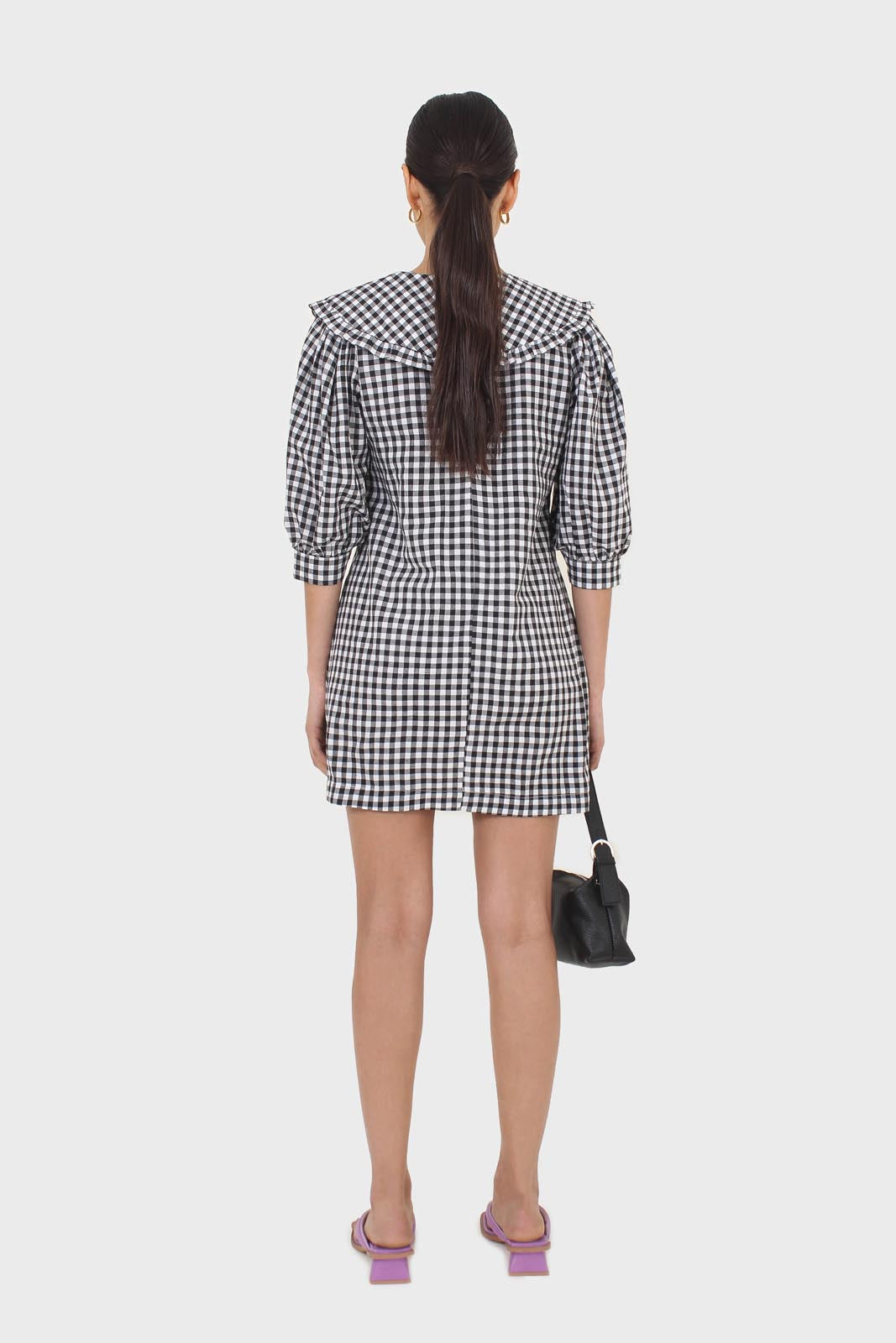 Black and ivory gingham large collar mini dress_3