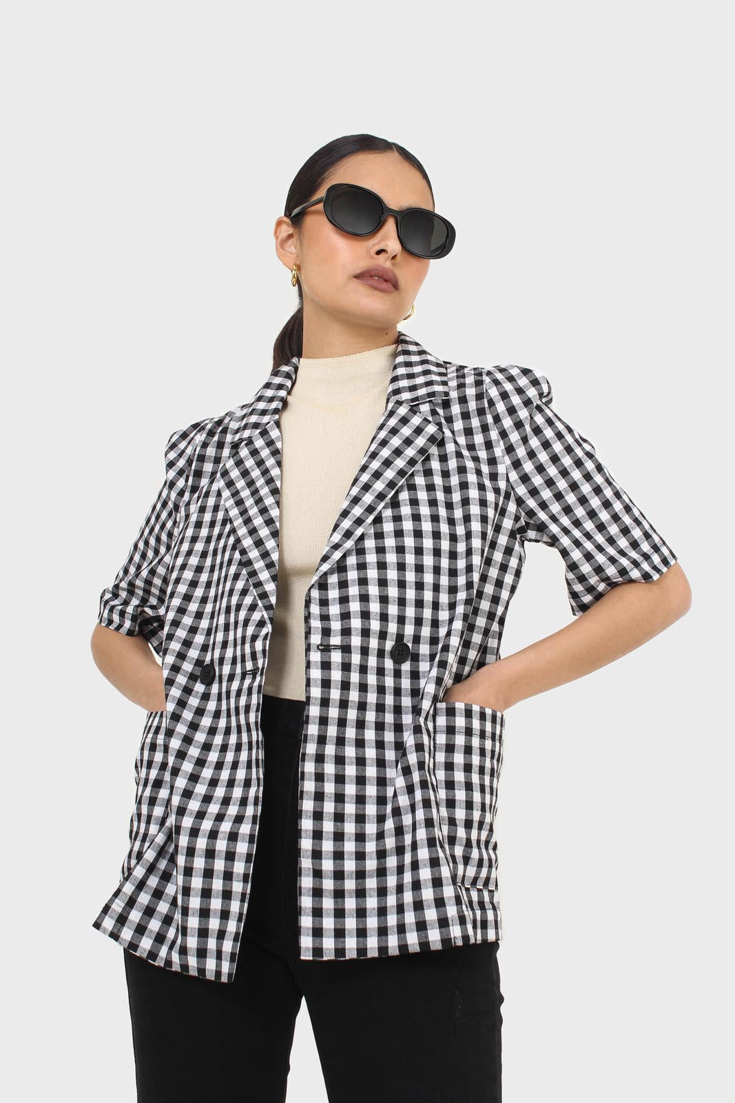 Black and ivory checked short sleeved blazer_8