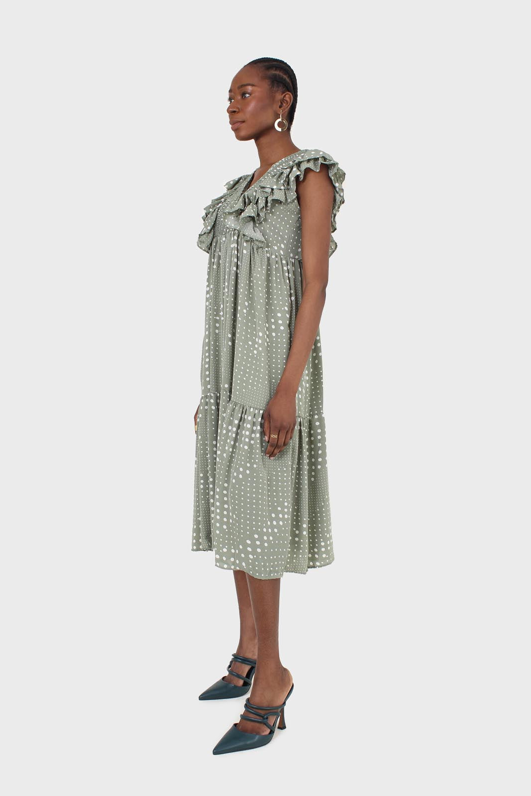 Green and white dappled ruffle V neck midi dress_3
