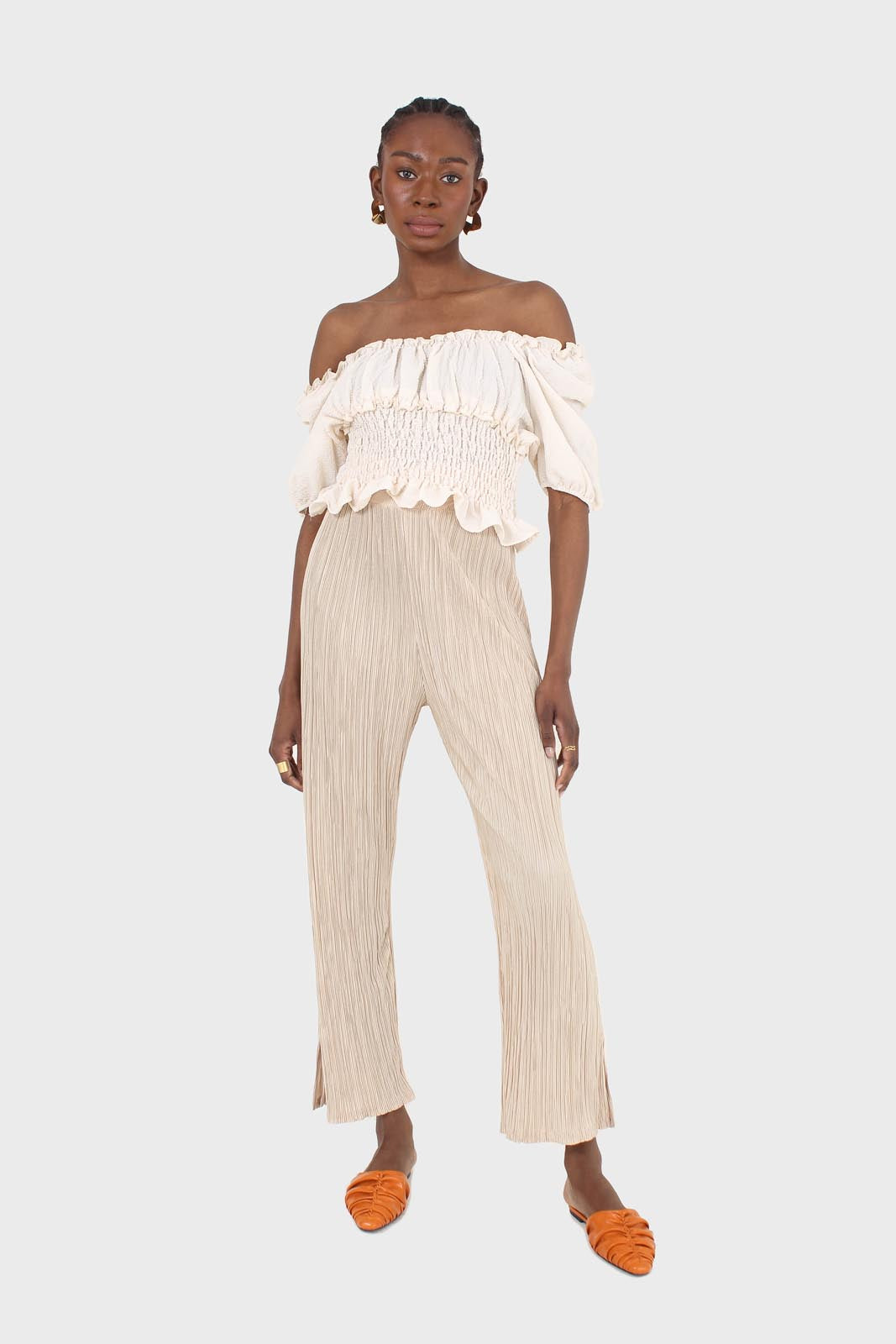 Cream ruched bodice puff sleeved top_3