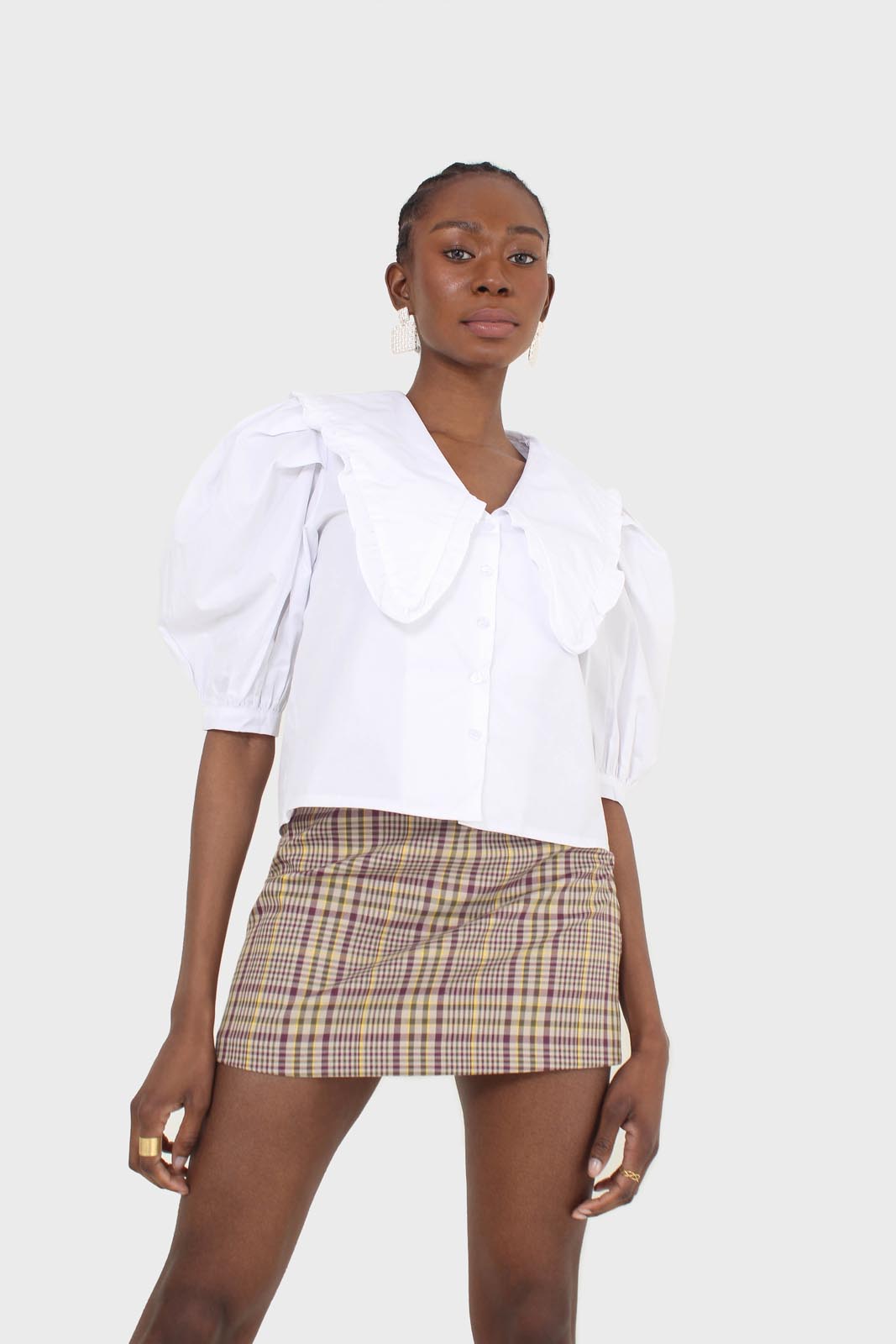 Ivory cropped short sleeved large collar top_3