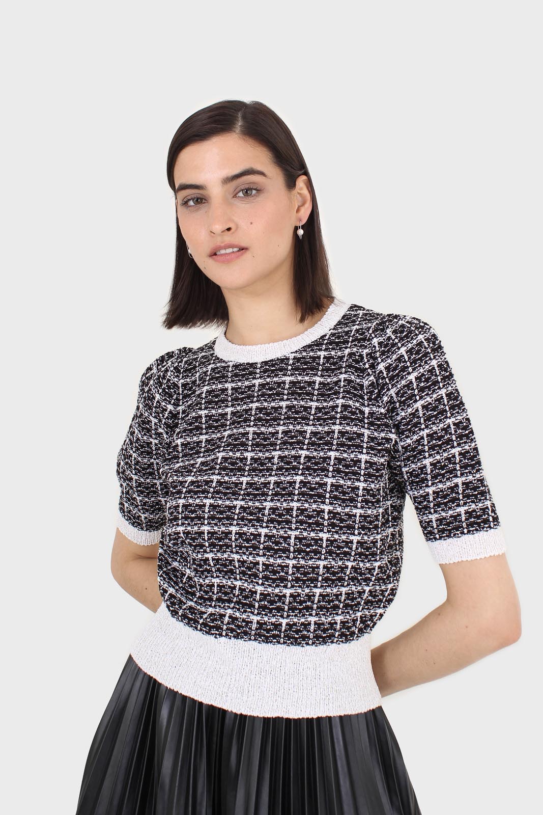Black and ivory checked knitted puff sleeved top_1