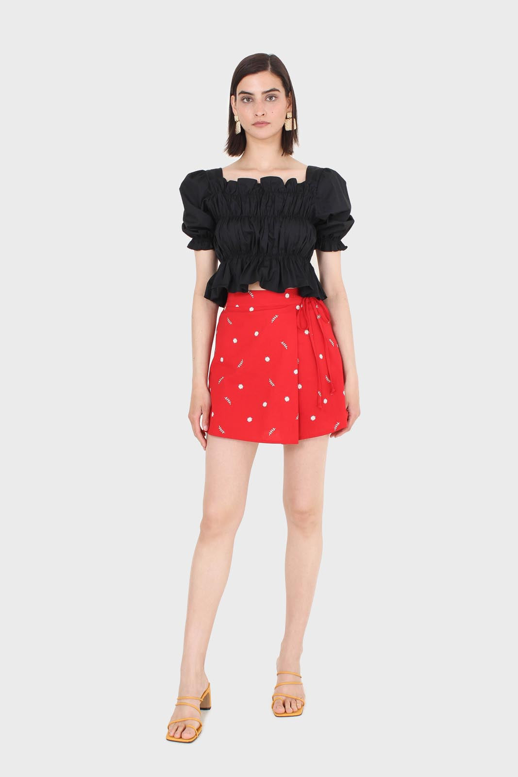 Red daisy print asymmetric tie skirt_1
