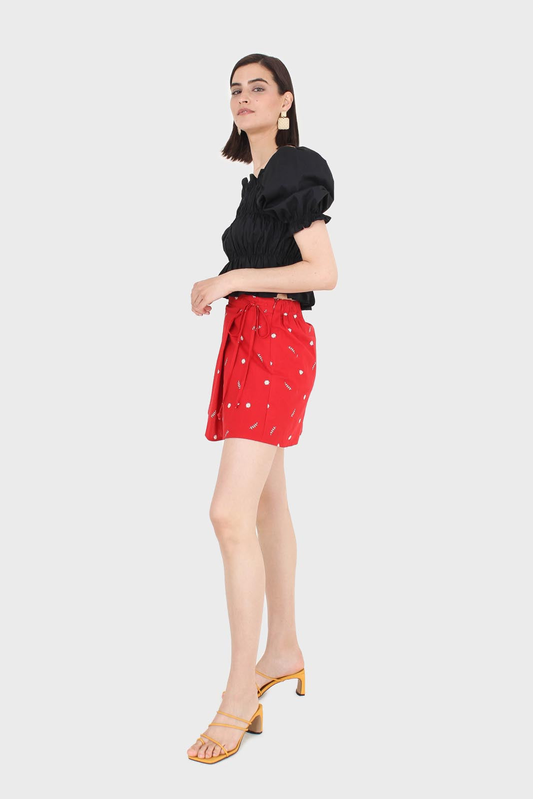 Red daisy print asymmetric tie skirt_4