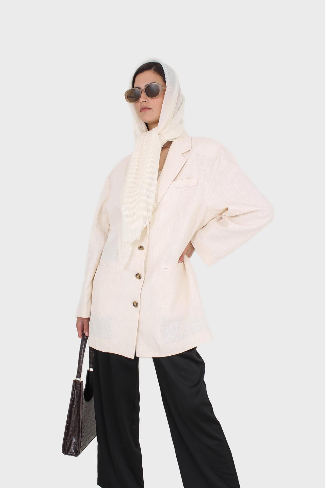 Oatmeal tortoise shell button casual linen blazer_14