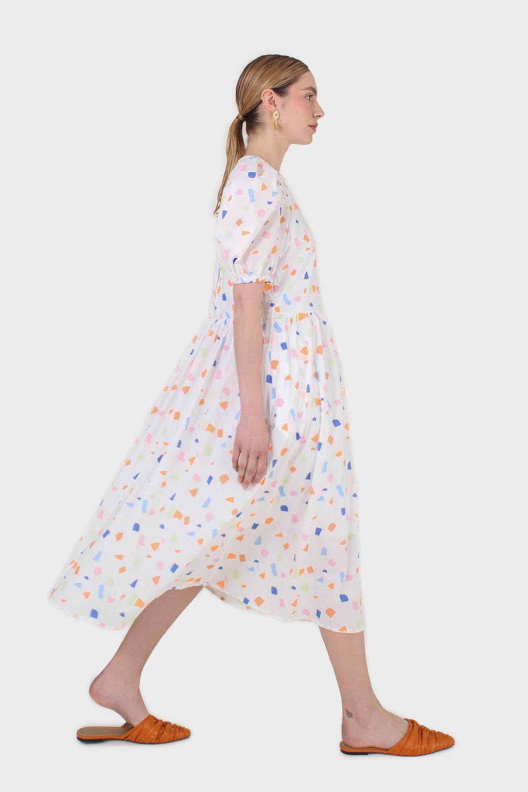 White and multicolour geometric print midi dress_3