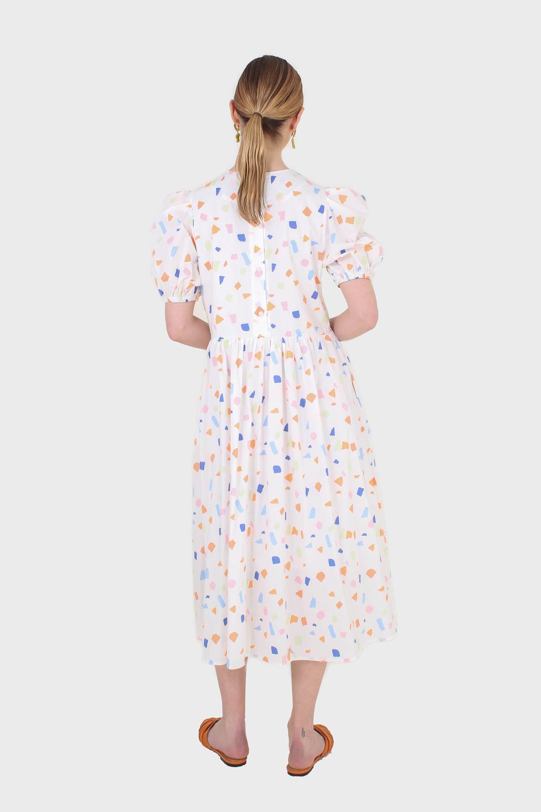 White and multicolour geometric print midi dress_2