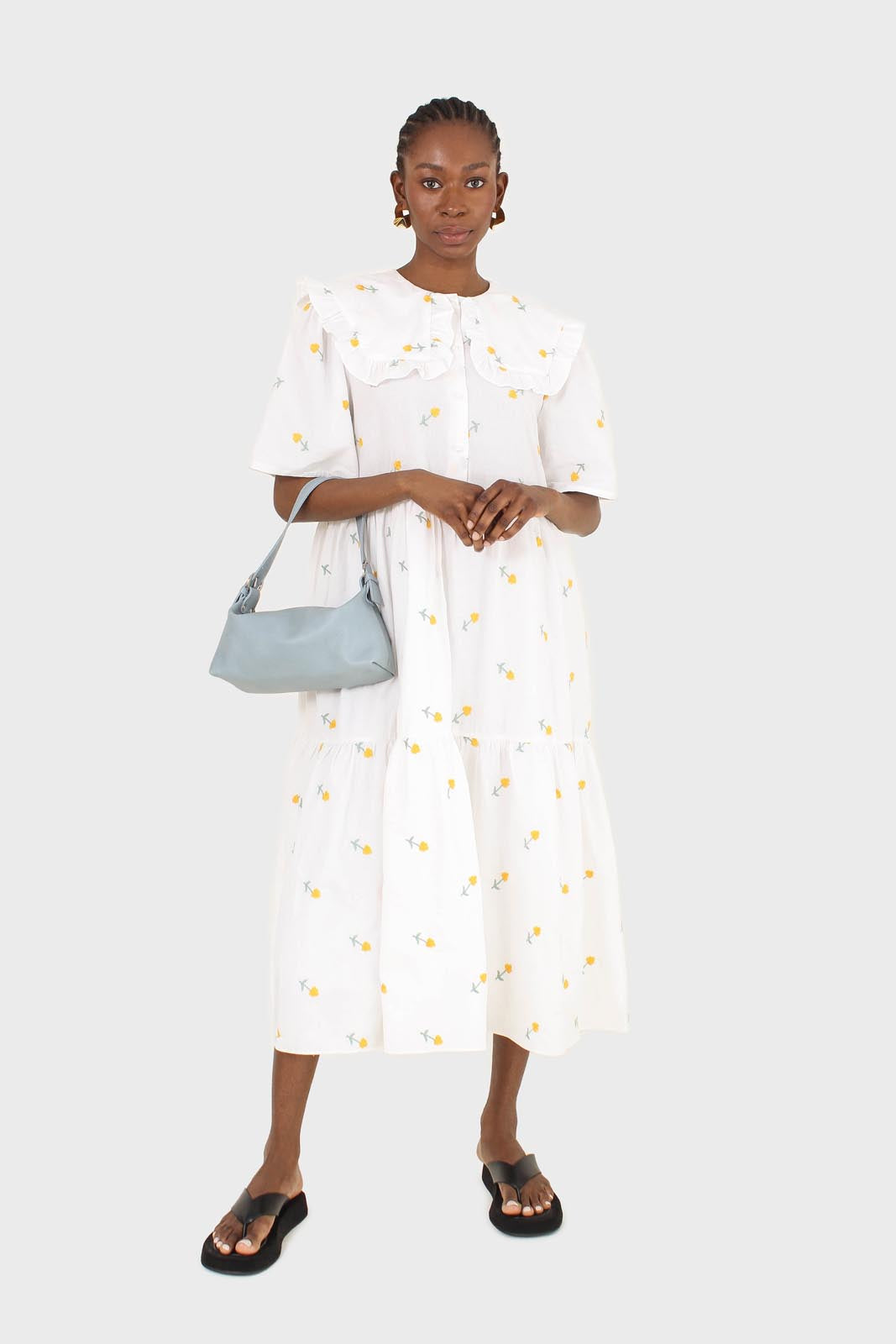 White floral embroidery giant collar dress_7